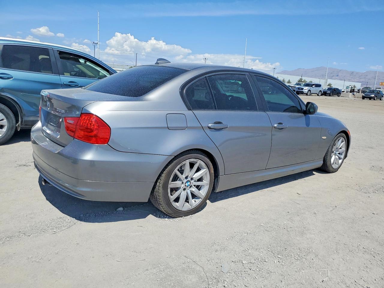 2011 Bmw 328 I Silver vin: WBAPH7C58BE851800