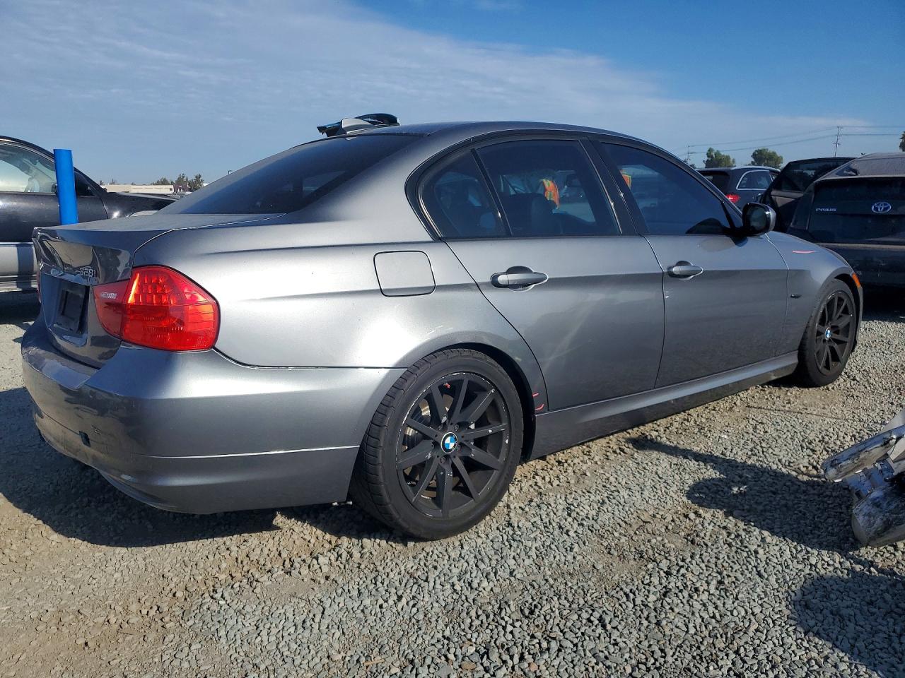 2011 Bmw 328 I Gray vin: WBAPH7C59BE674707