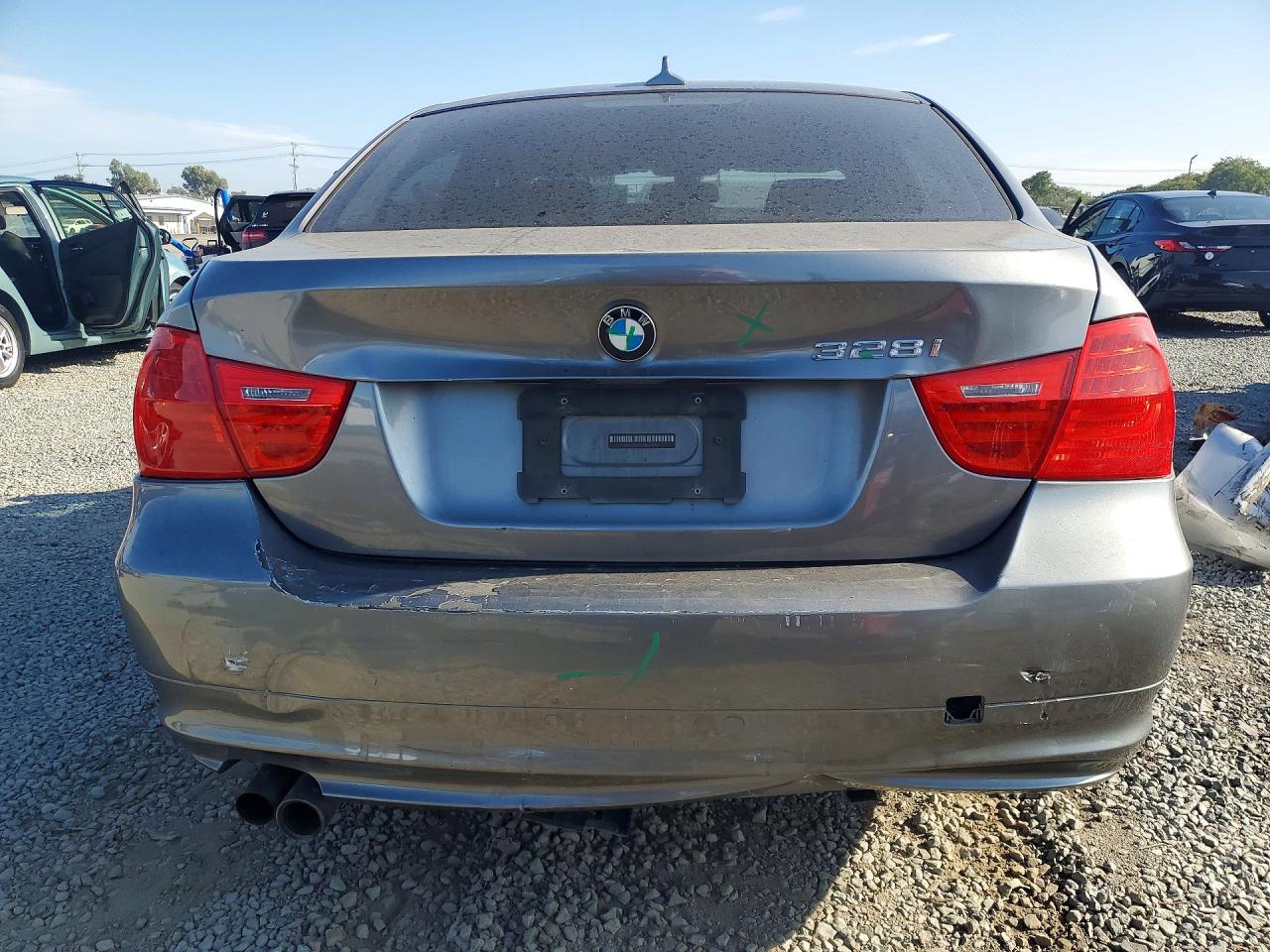 2011 Bmw 328 I Gray vin: WBAPH7C59BE674707