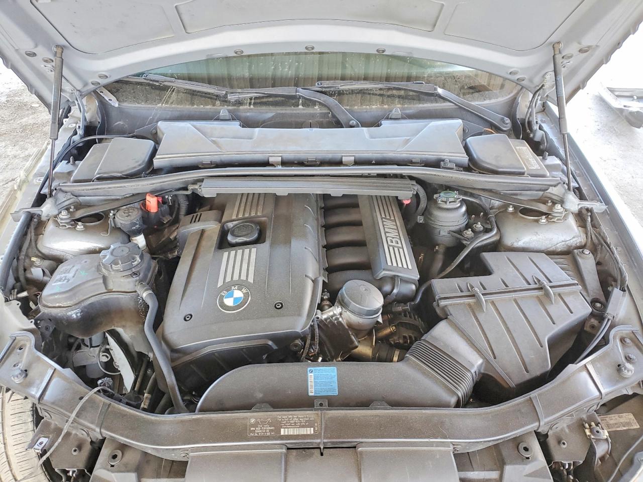 2011 Bmw 328 I Серебряный vin: WBAPH7C59BE677901