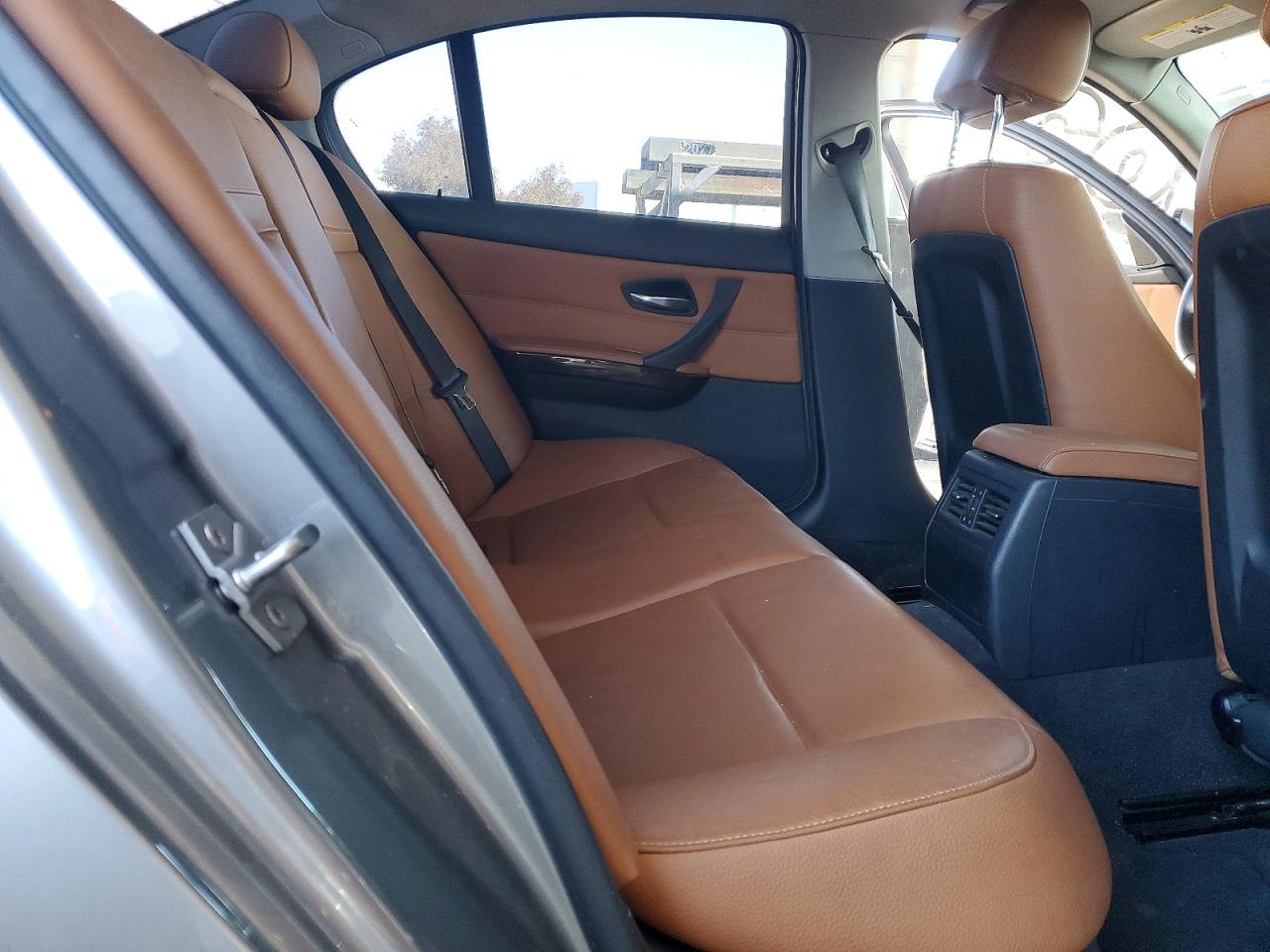 2011 Bmw 328 I Серебряный vin: WBAPH7C59BE677901