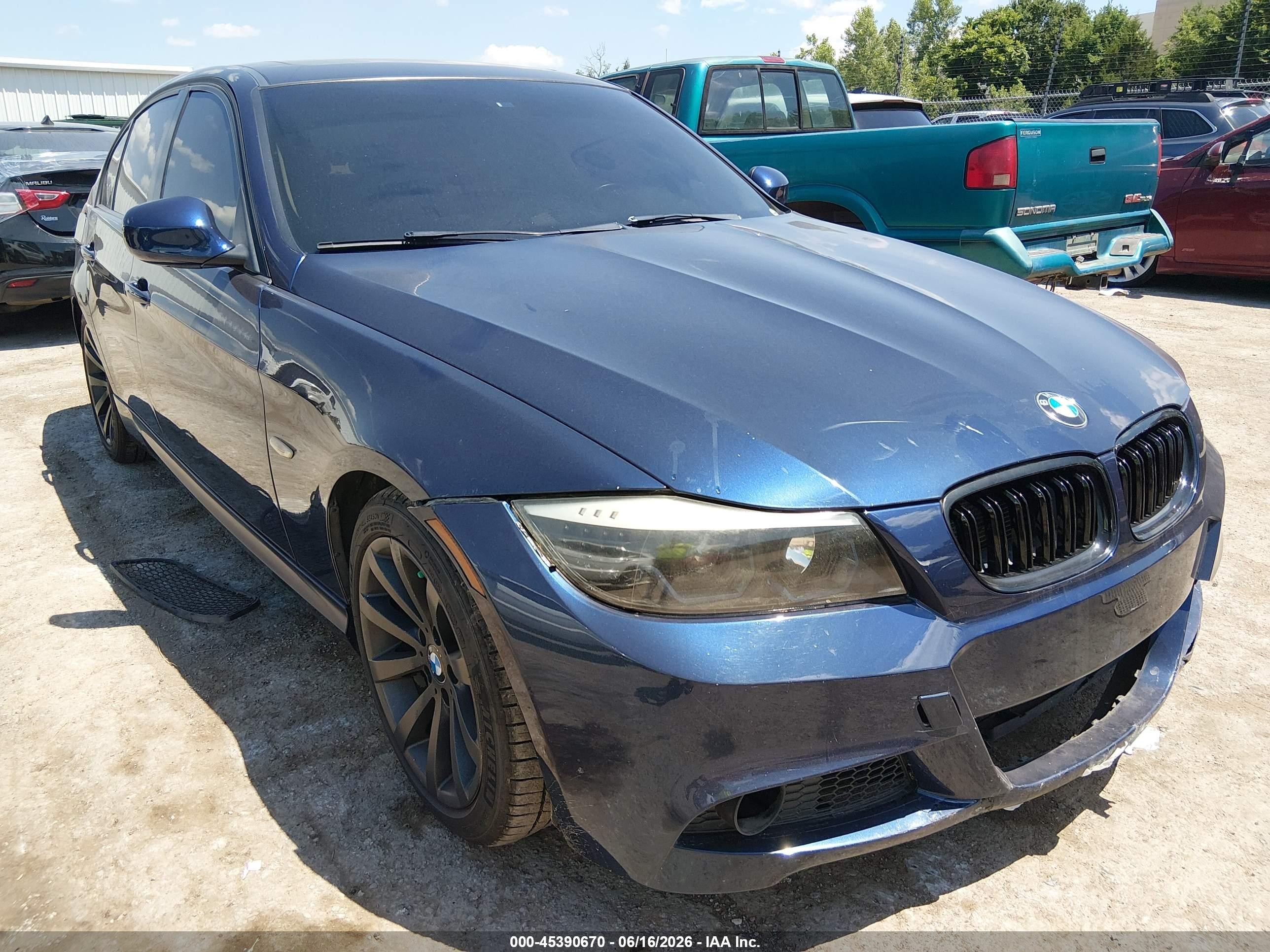 2011 Bmw 328i   Blue vin: WBAPH7C5XBE677115