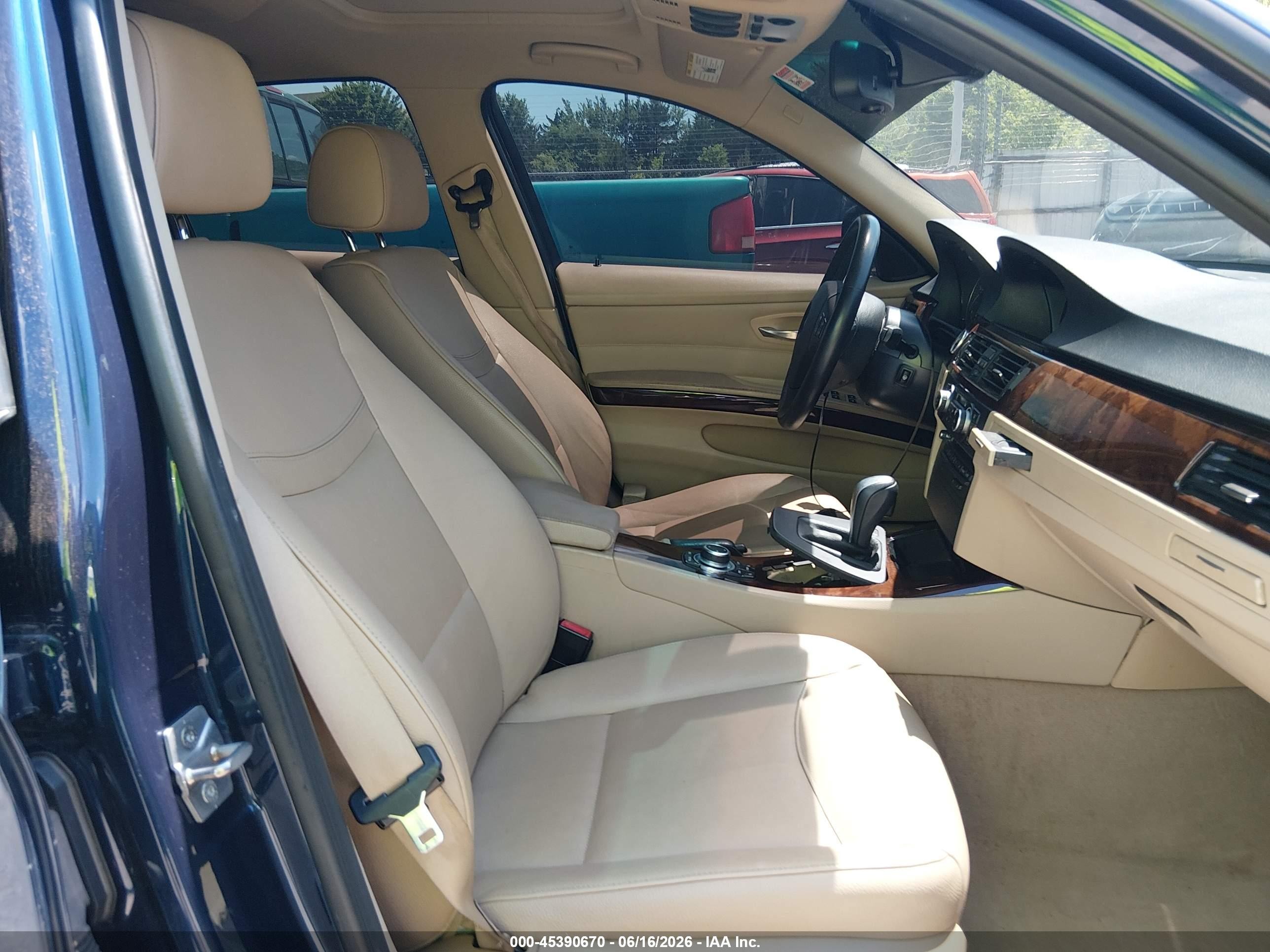 2011 Bmw 328i   Blue vin: WBAPH7C5XBE677115