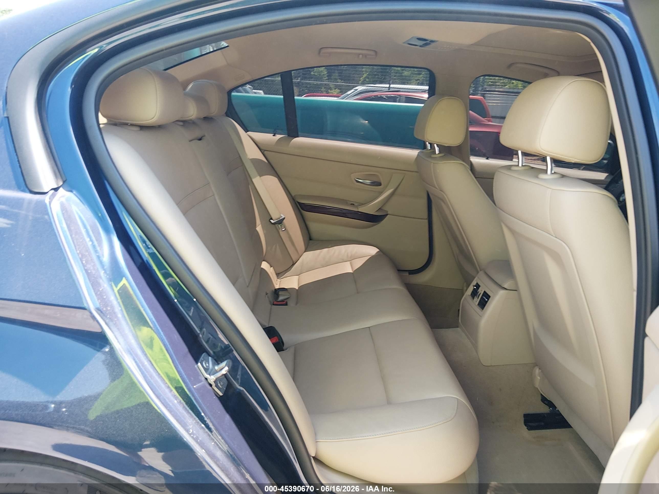 2011 Bmw 328i   Blue vin: WBAPH7C5XBE677115