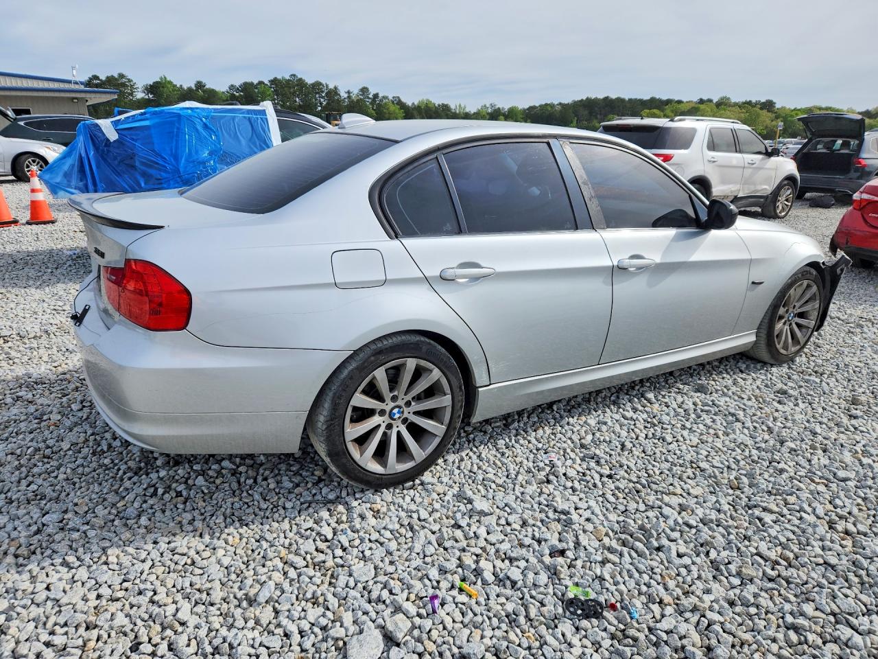 2011 Bmw 328 I Серебряный vin: WBAPH7C5XBE679687