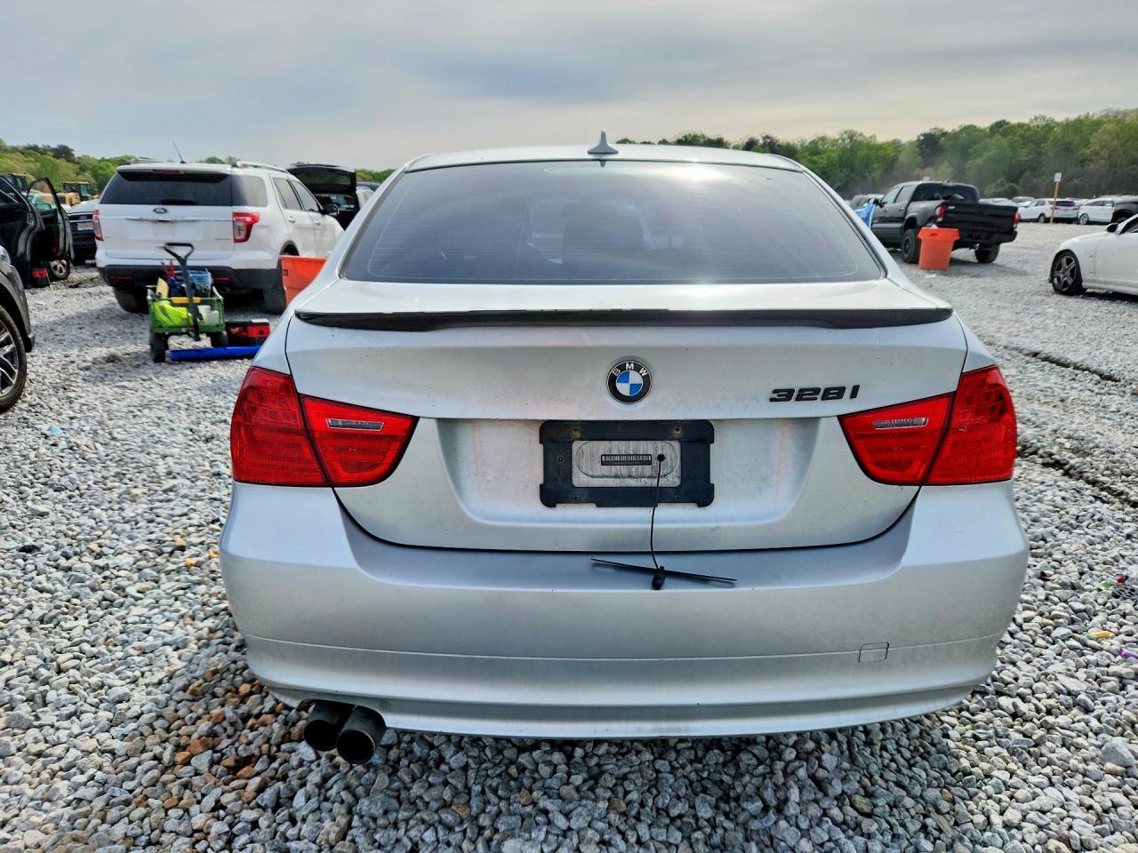 2011 Bmw 328 I Серебряный vin: WBAPH7C5XBE679687