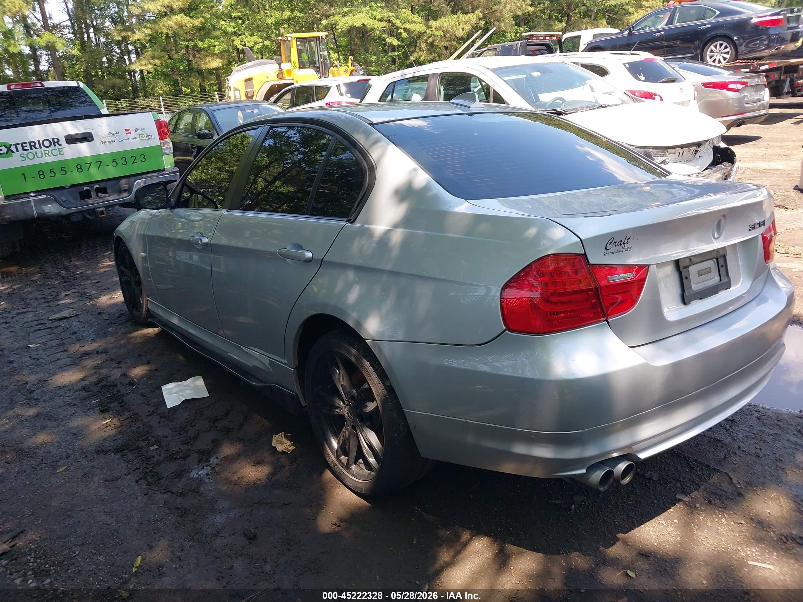 2011 Bmw 328i   Silver vin: WBAPH7C5XBE682766