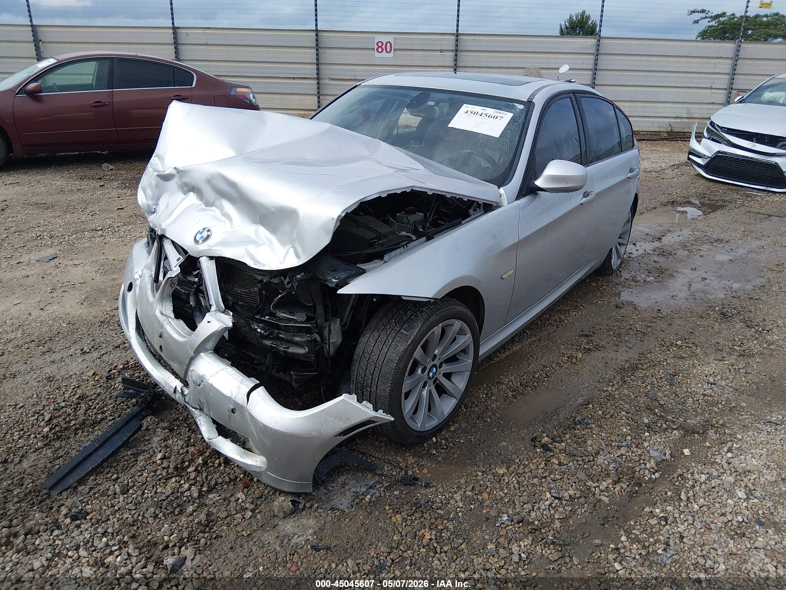 2011 Bmw 328i   Silver vin: WBAPH7C5XBE852205