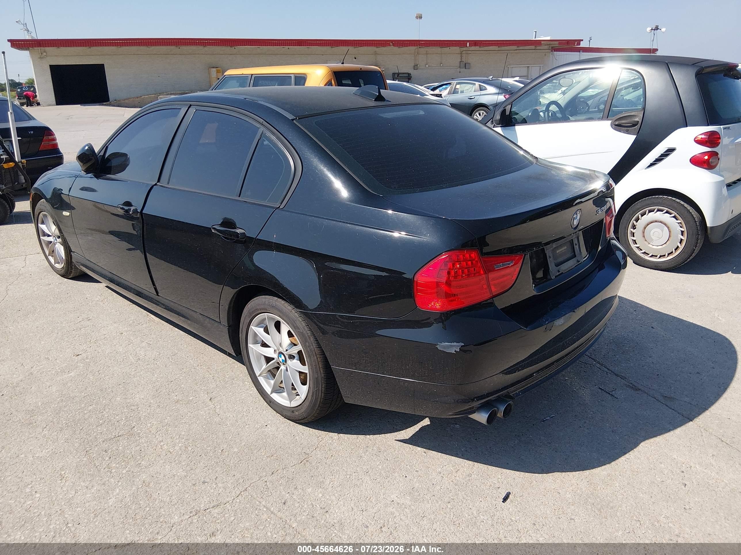 2010 Bmw 328i   Black vin: WBAPH7G50ANM52064