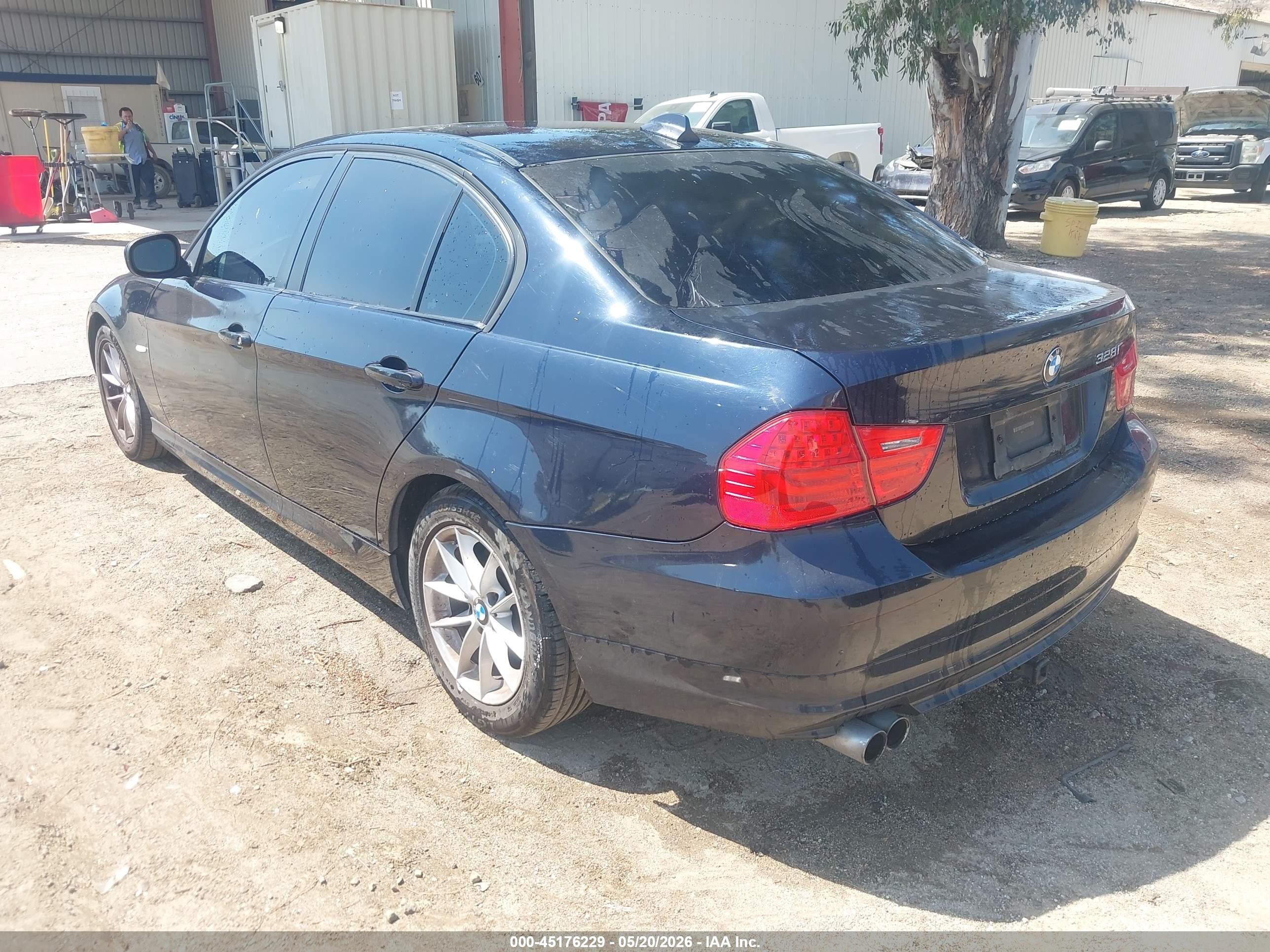 2010 Bmw 328i   Синий vin: WBAPH7G50ANM53991