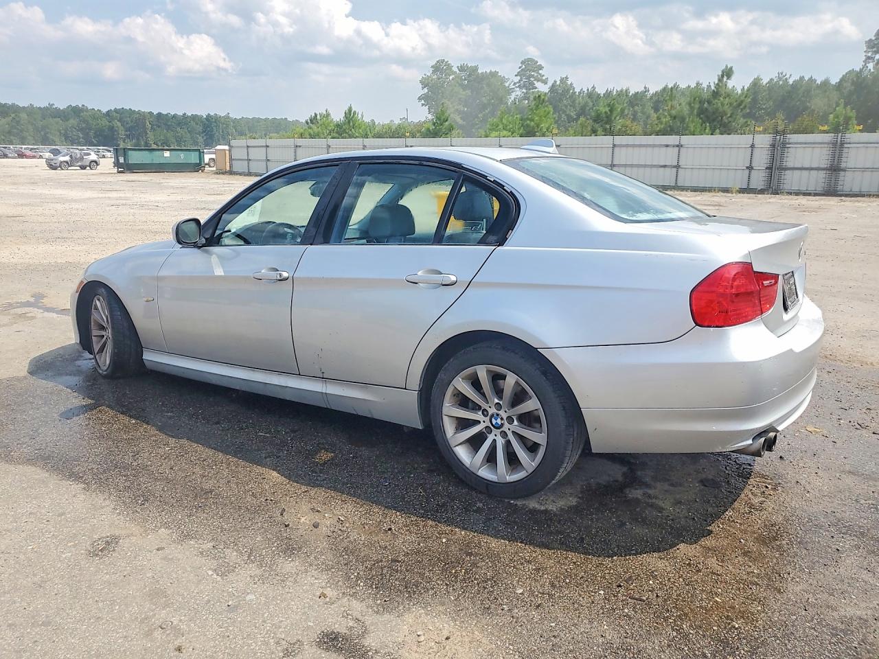 2011 Bmw 328 I Серебряный vin: WBAPH7G51BNM56030