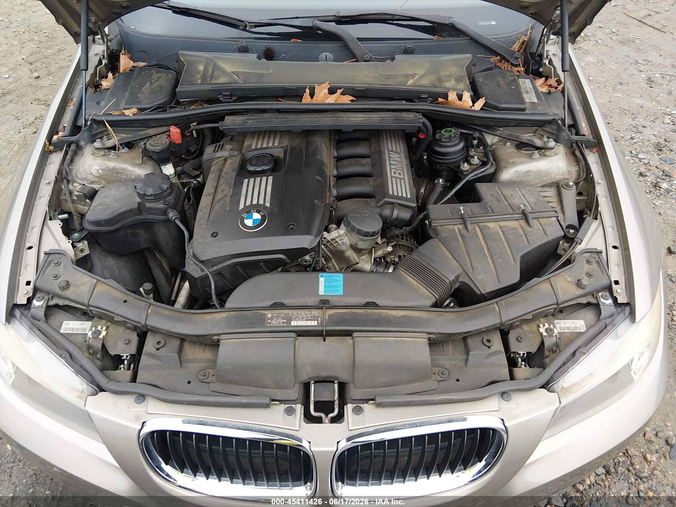 2011 Bmw 328i   Champagne vin: WBAPH7G51BNM56190
