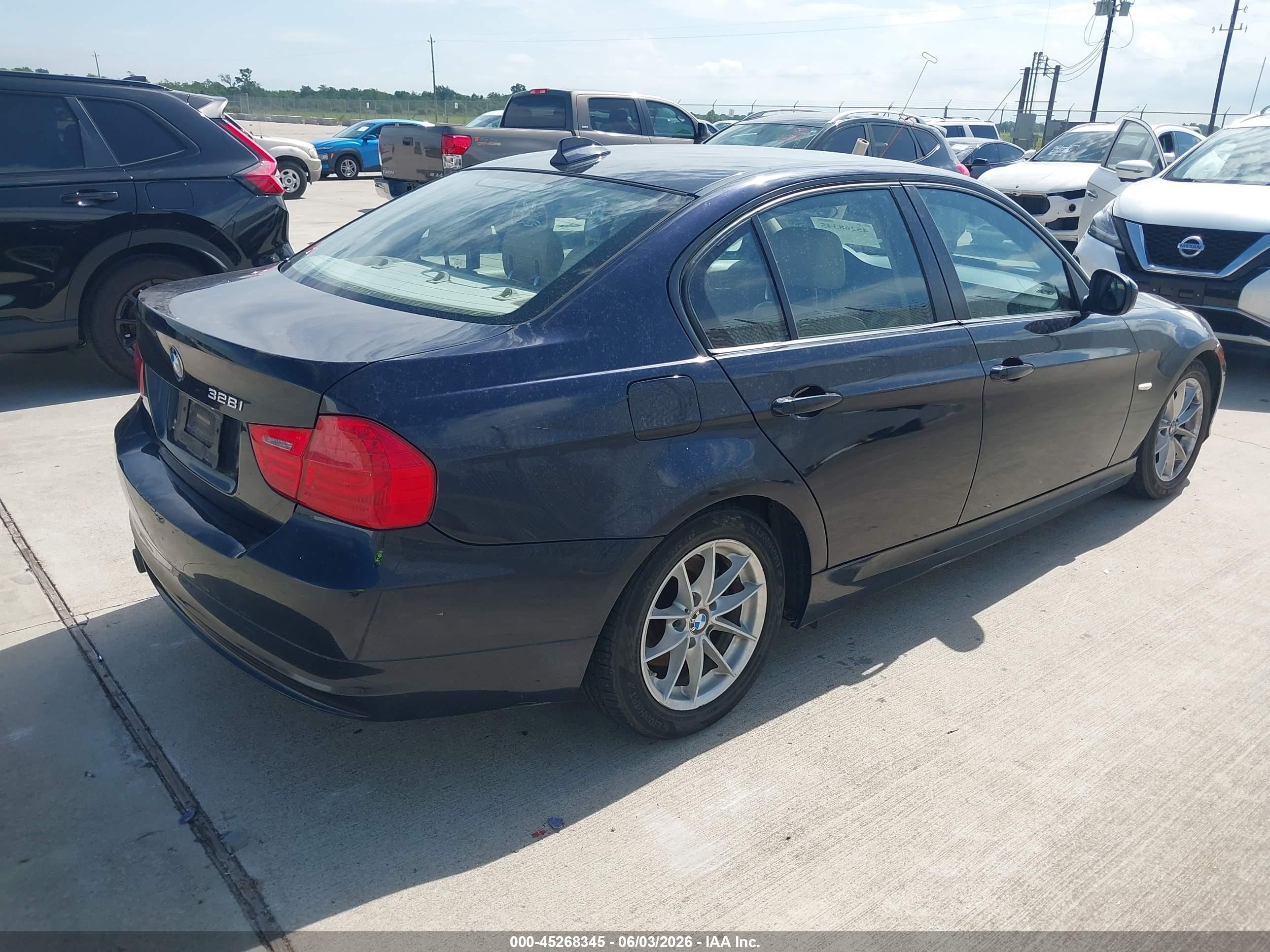 2010 Bmw 328i   Dark Blue vin: WBAPH7G52ANM52020