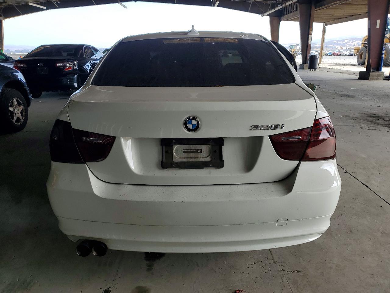 2011 Bmw 328 I White vin: WBAPH7G52BNM55288