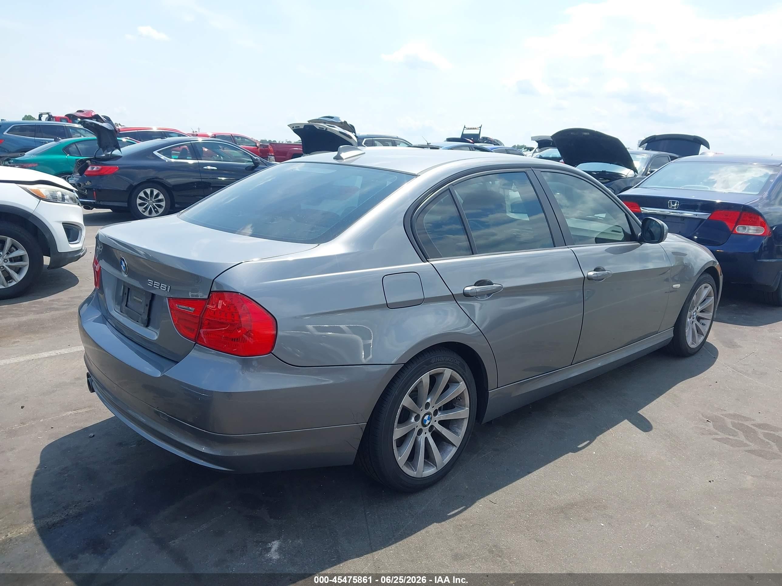 2011 Bmw 328i   Gray vin: WBAPH7G52BNN04294