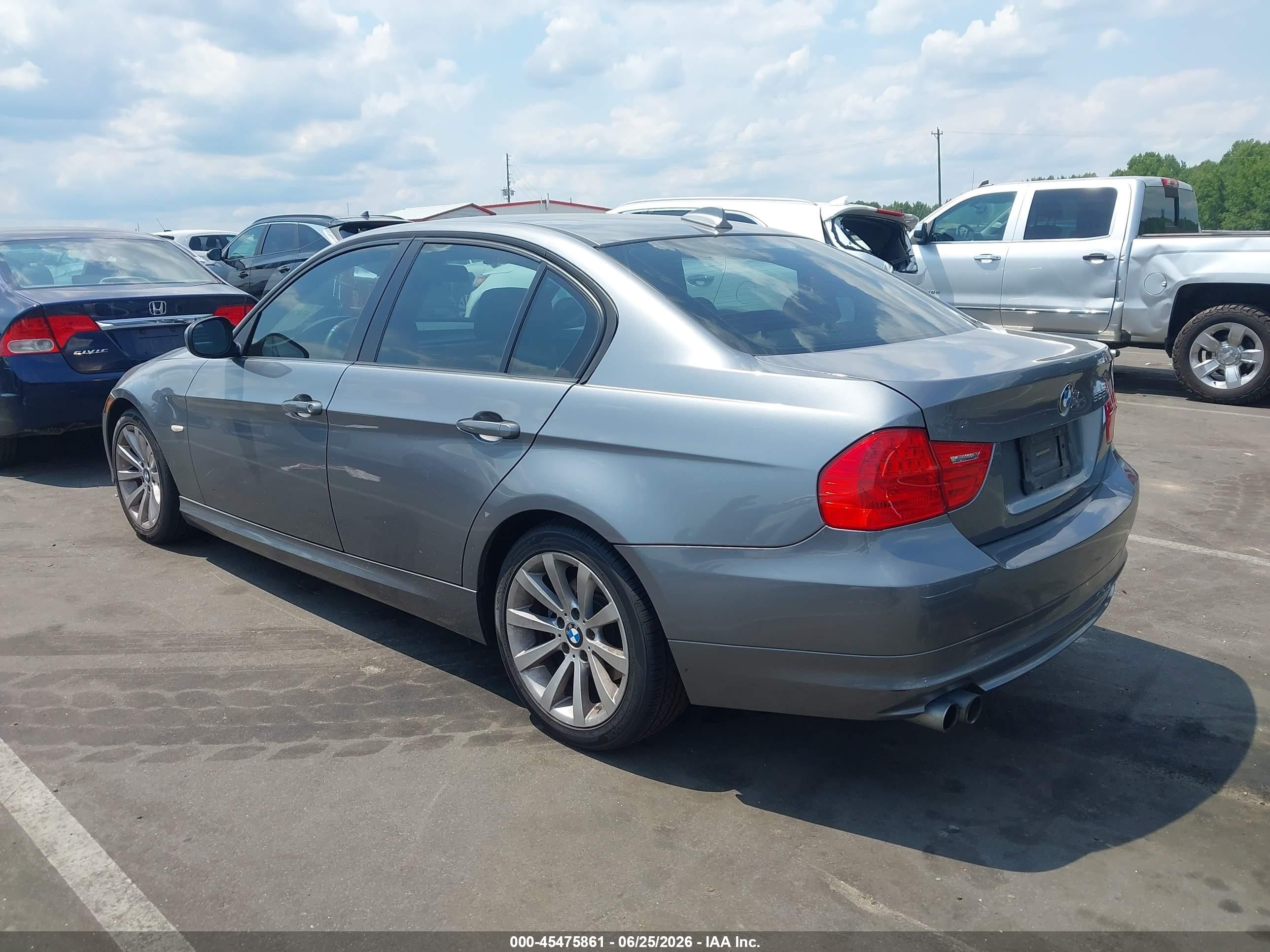 2011 Bmw 328i   Gray vin: WBAPH7G52BNN04294
