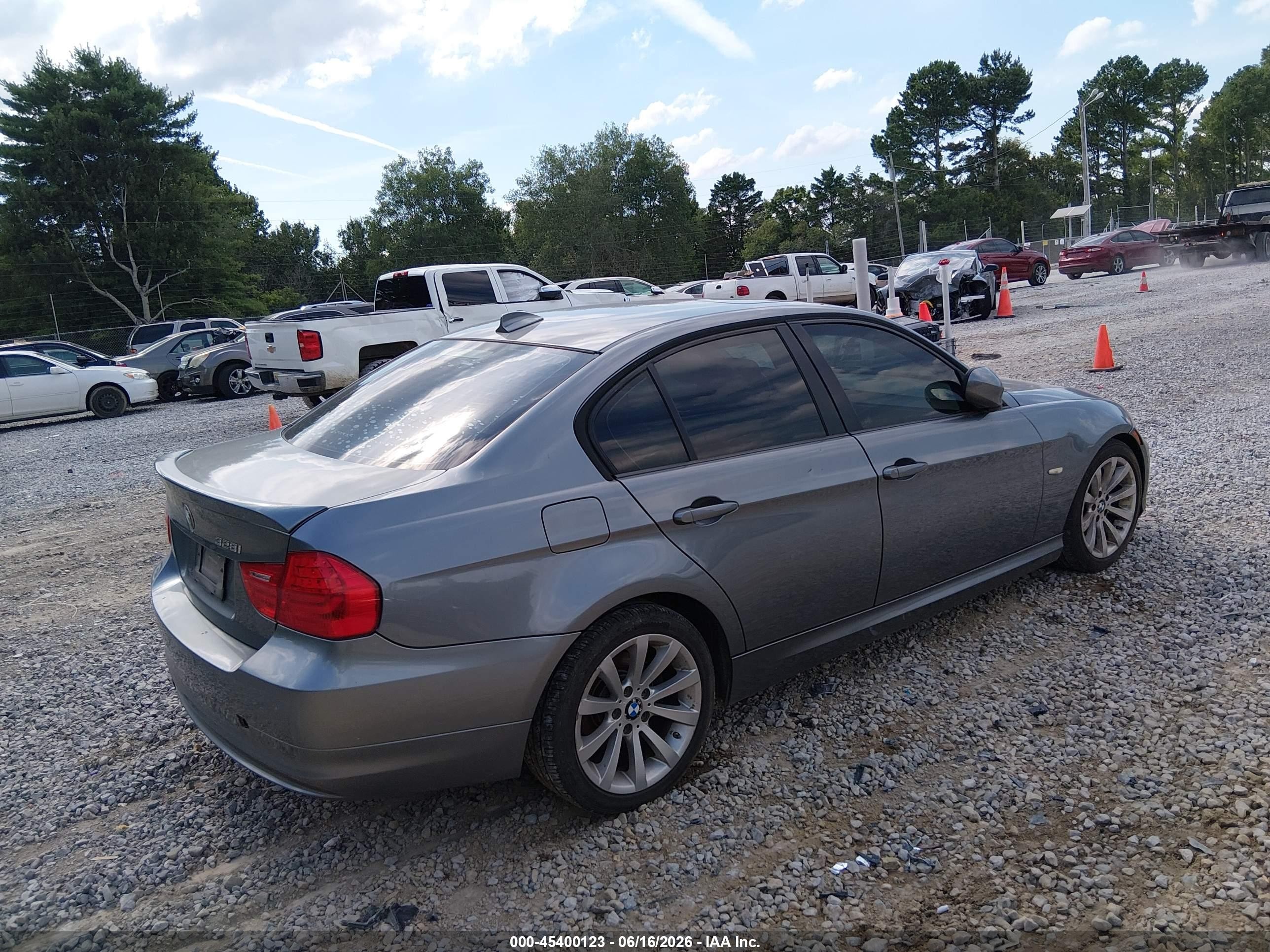 2011 Bmw 328i   Gray vin: WBAPH7G52BNN04554