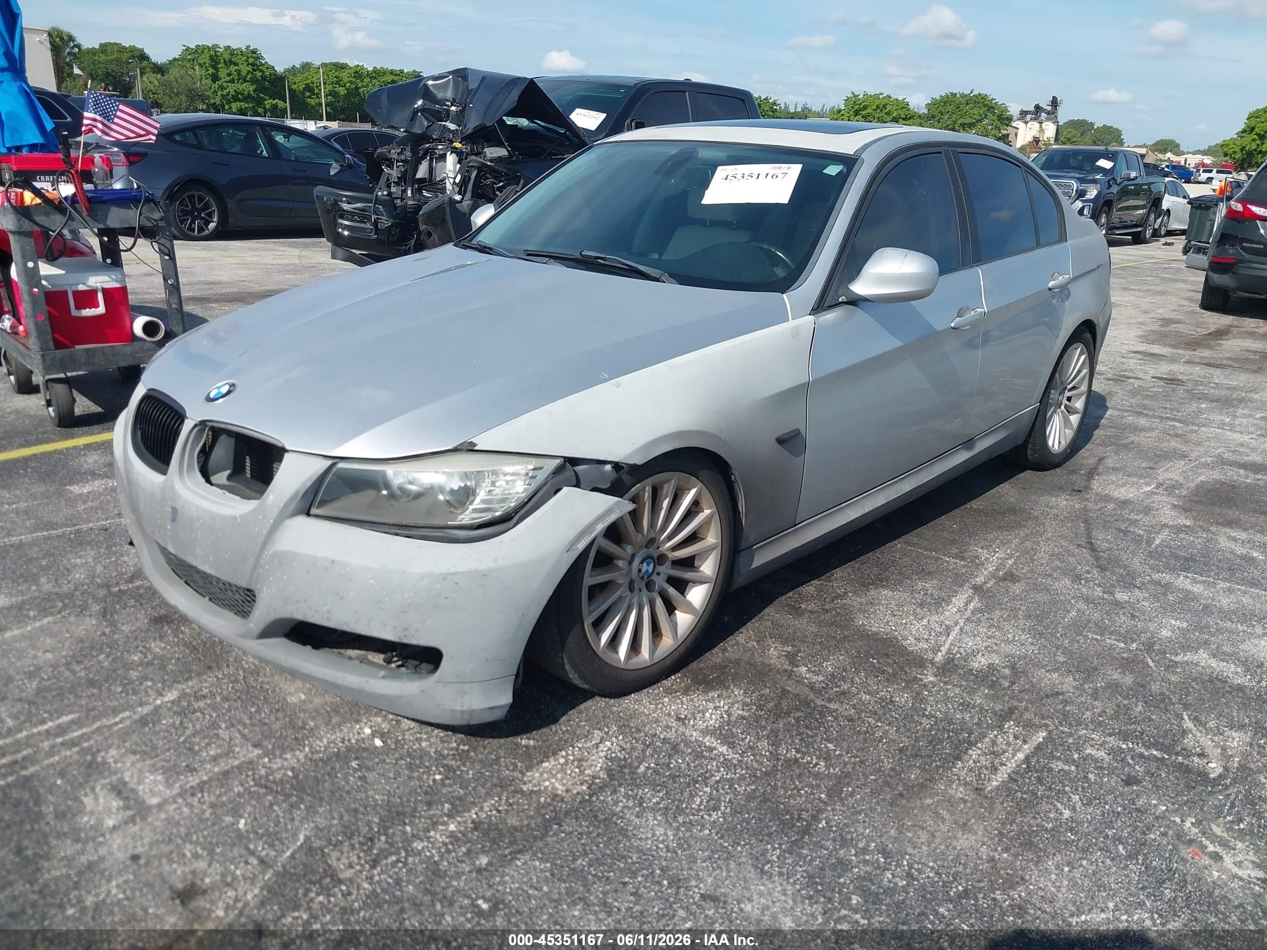 2011 Bmw 328i   Silver vin: WBAPH7G52BNN05252