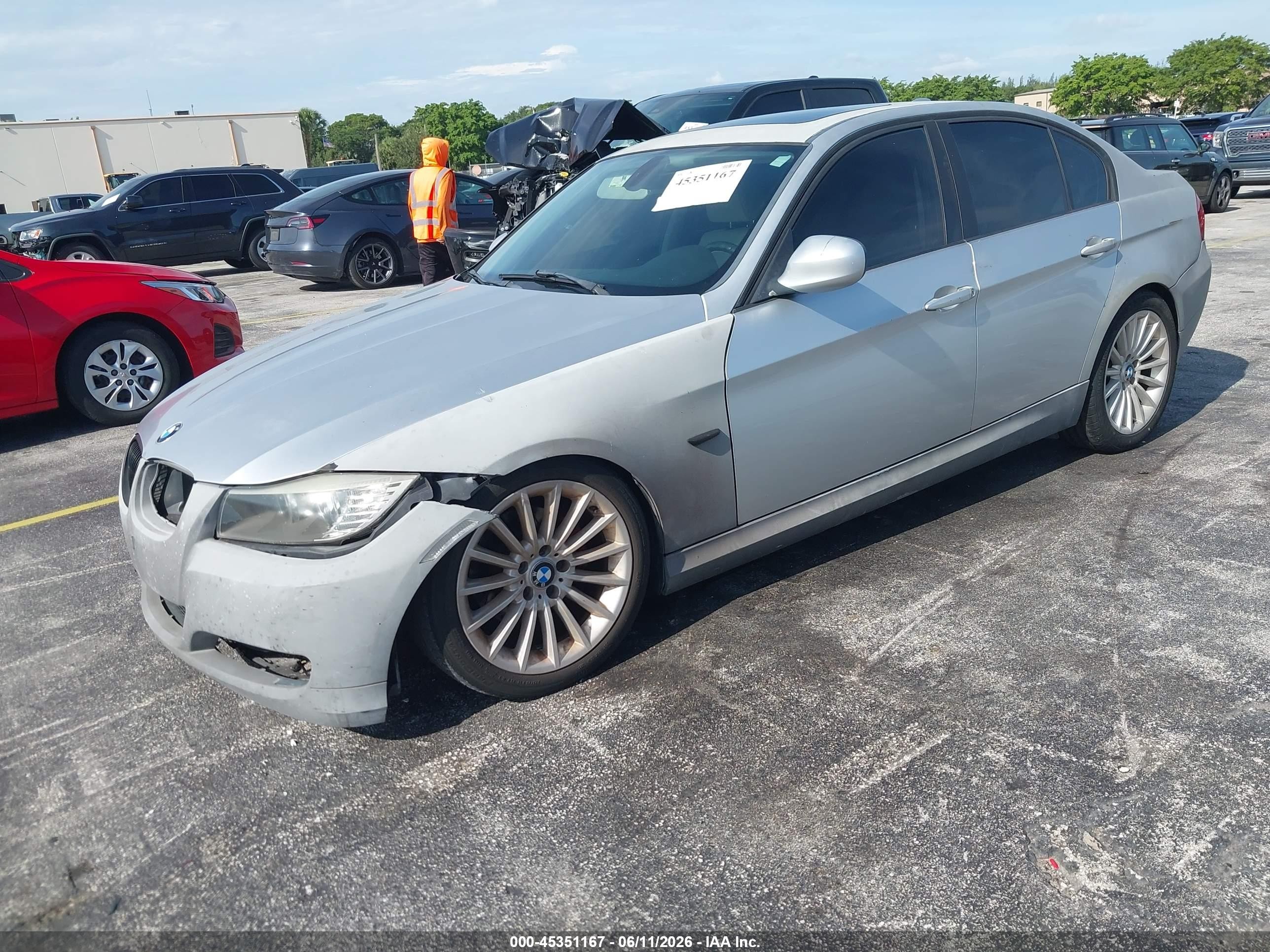 2011 Bmw 328i   Silver vin: WBAPH7G52BNN05252
