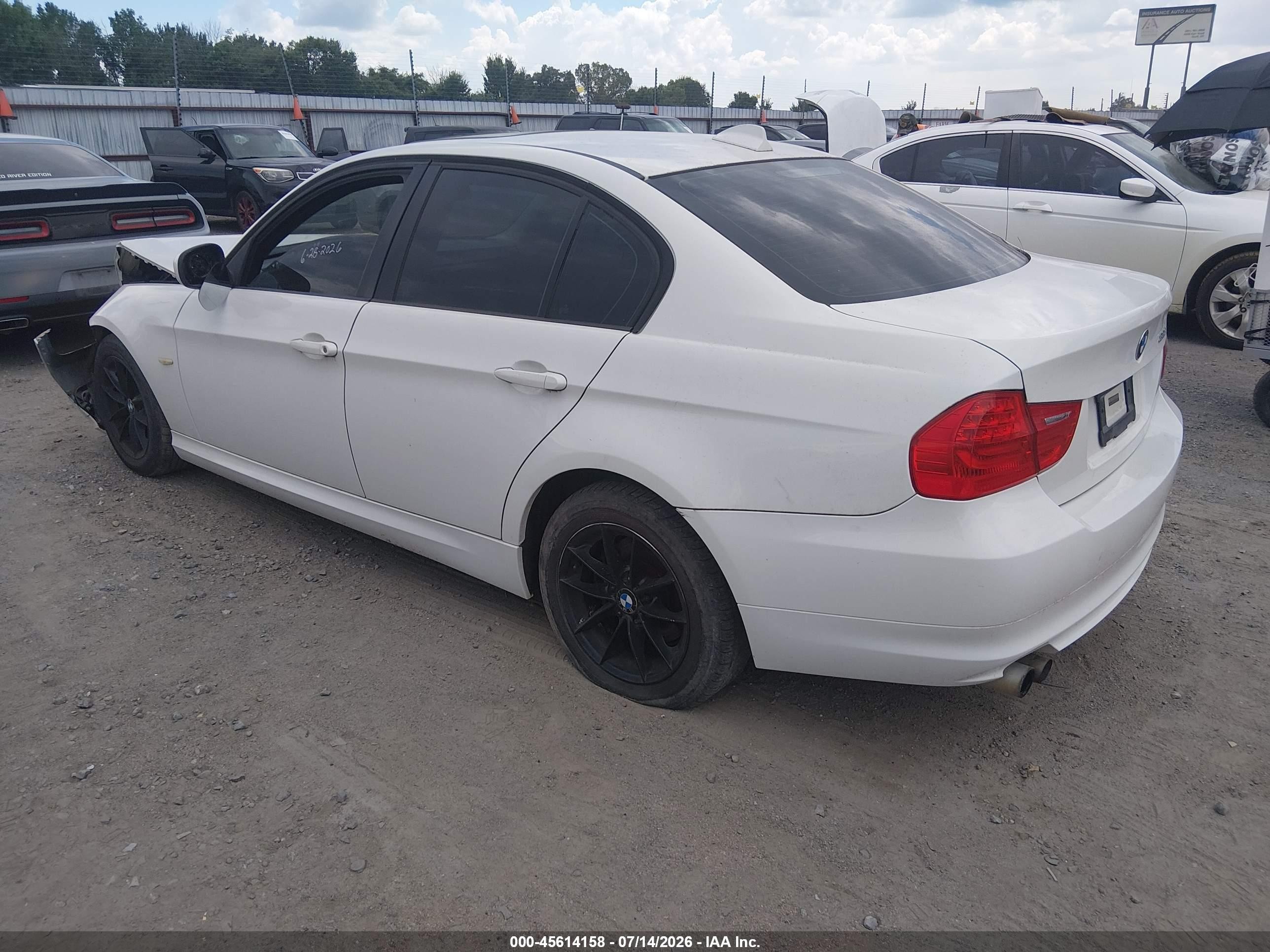 2010 Bmw 328i   Белый vin: WBAPH7G53ANM54228