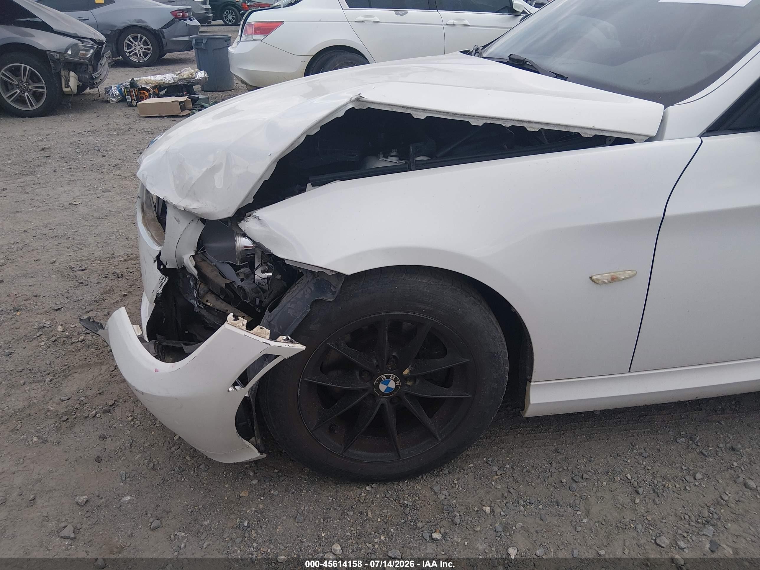 2010 Bmw 328i   Белый vin: WBAPH7G53ANM54228