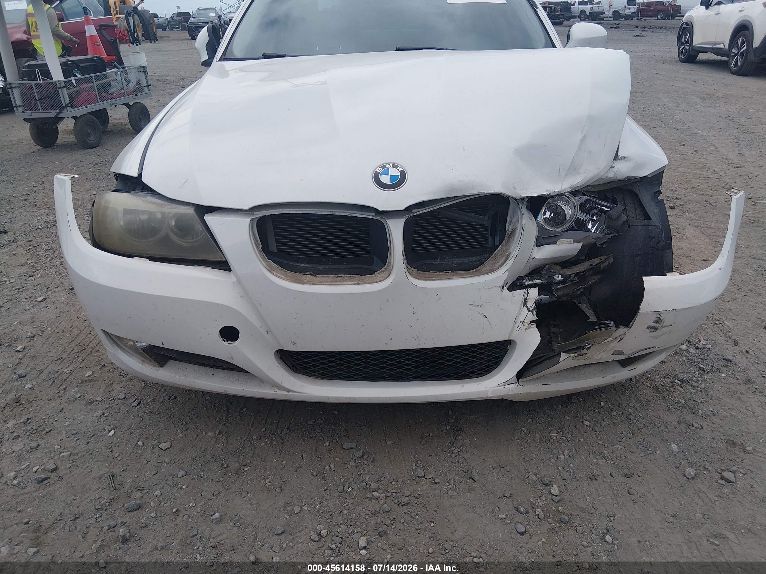 2010 Bmw 328i   Белый vin: WBAPH7G53ANM54228