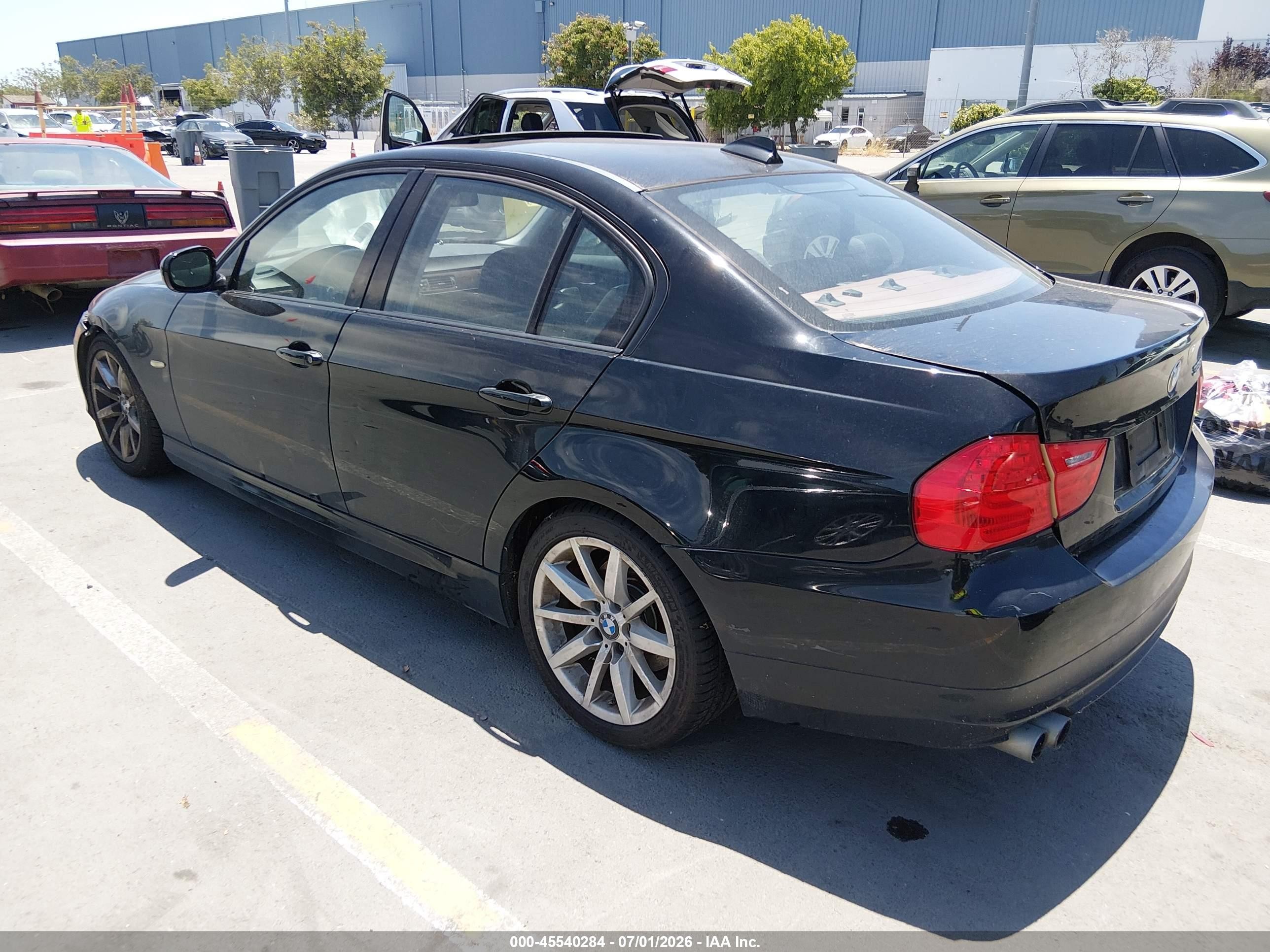 2011 Bmw 328i   Black vin: WBAPH7G53BNN02358