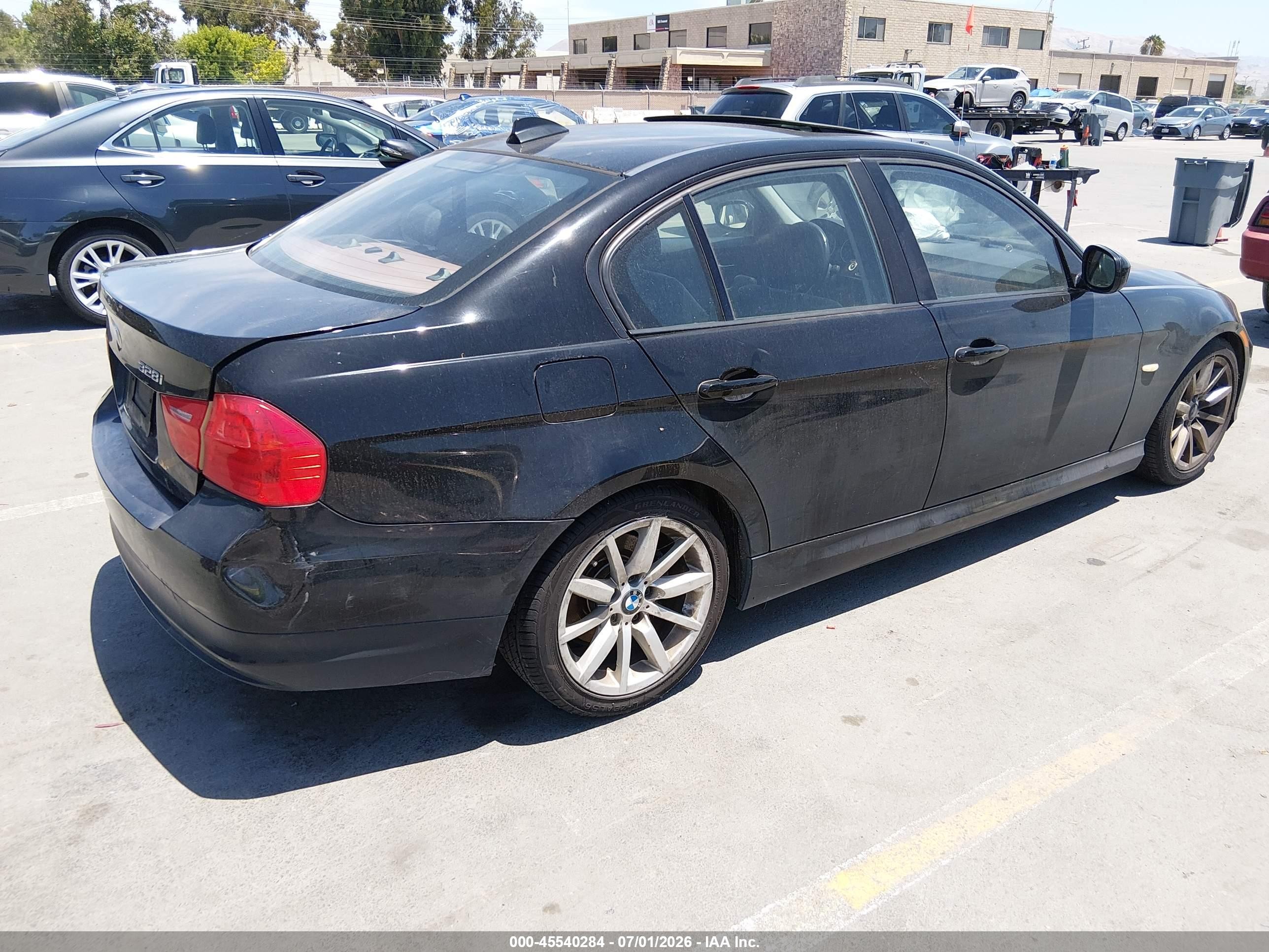 2011 Bmw 328i   Black vin: WBAPH7G53BNN02358