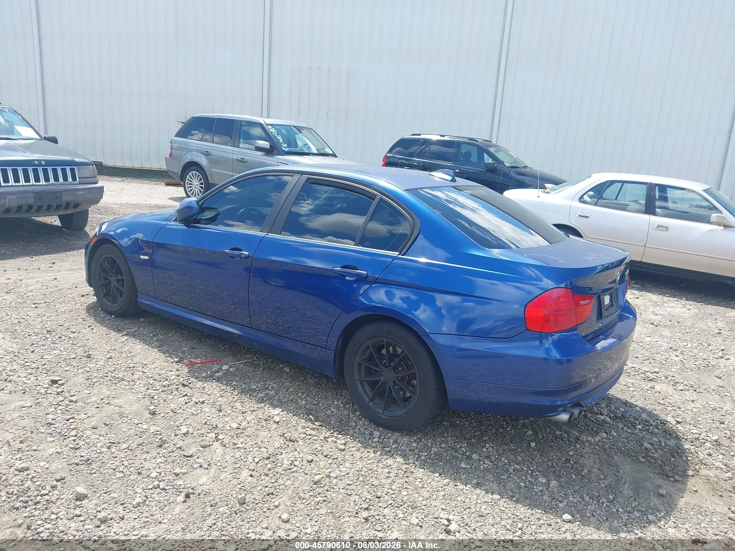 2010 Bmw 328i   Blue vin: WBAPH7G54ANM50172