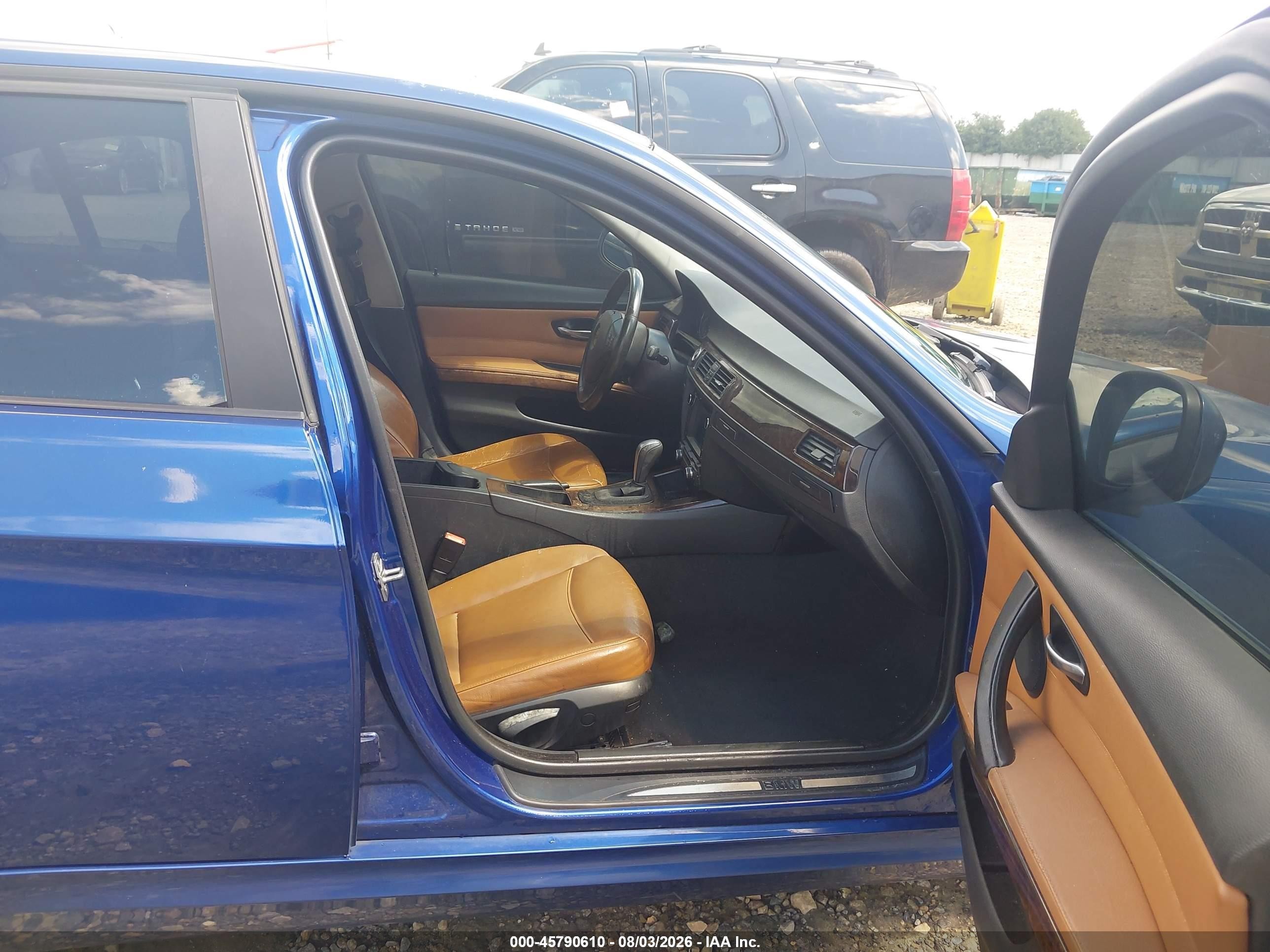 2010 Bmw 328i   Blue vin: WBAPH7G54ANM50172