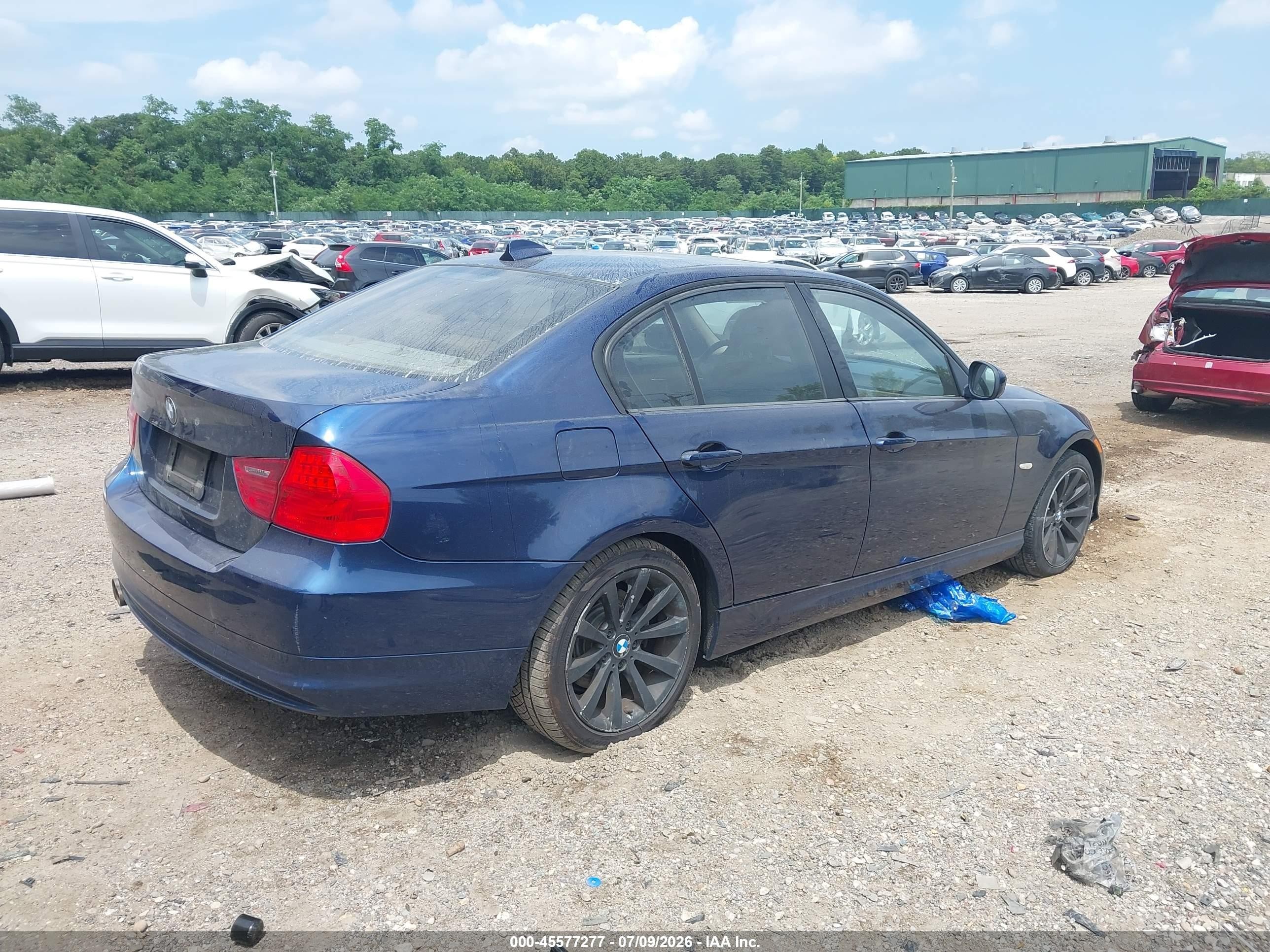 2011 Bmw 328i   Blue vin: WBAPH7G54BNM55325