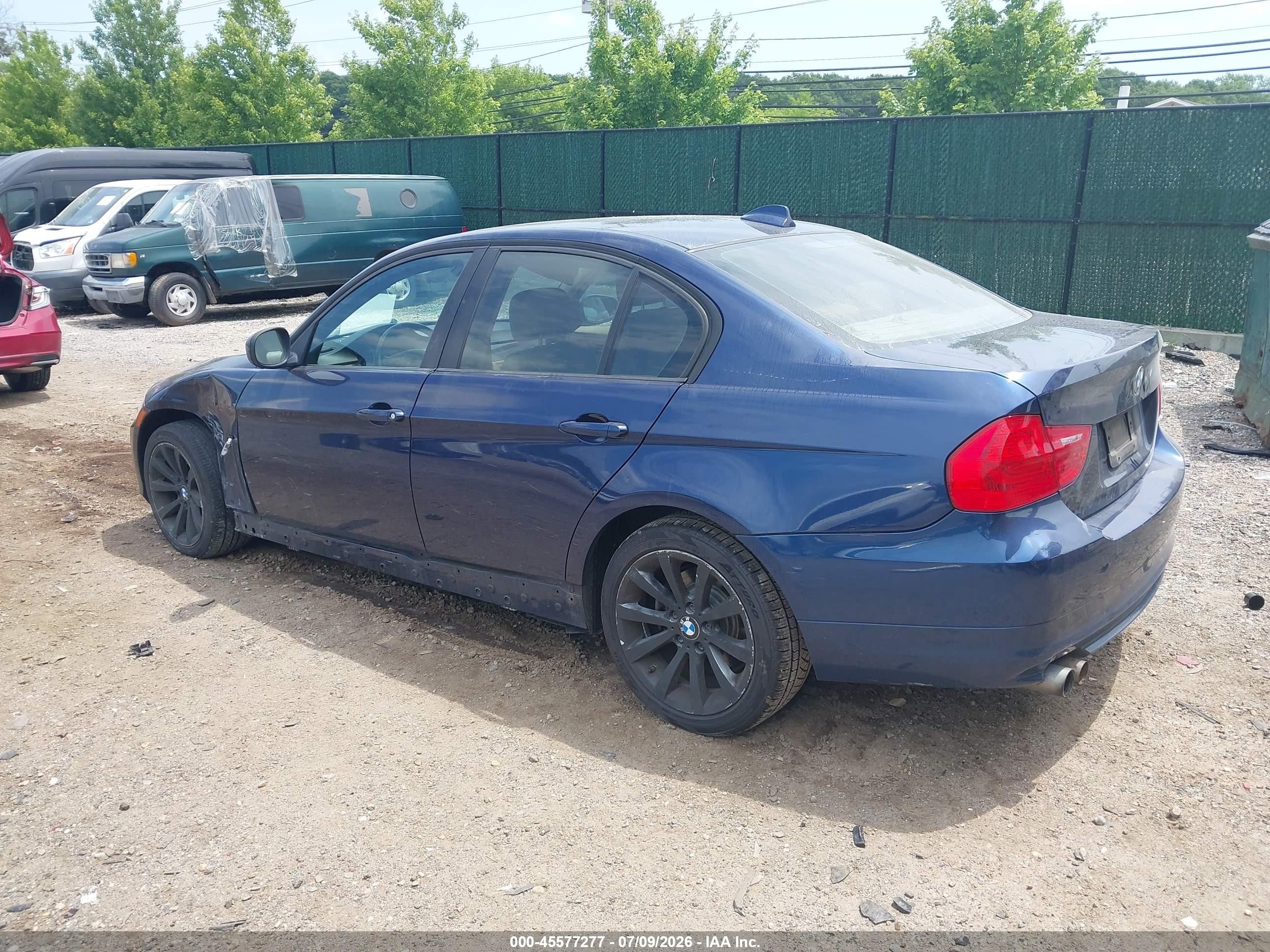 2011 Bmw 328i   Blue vin: WBAPH7G54BNM55325