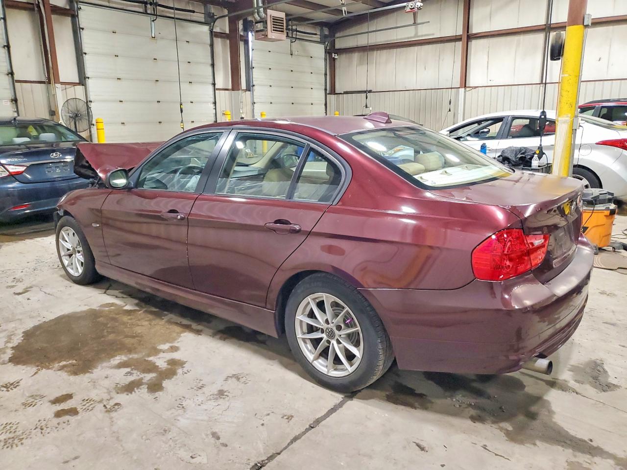 2010 Bmw 328 I Burgundy vin: WBAPH7G55ANM54165