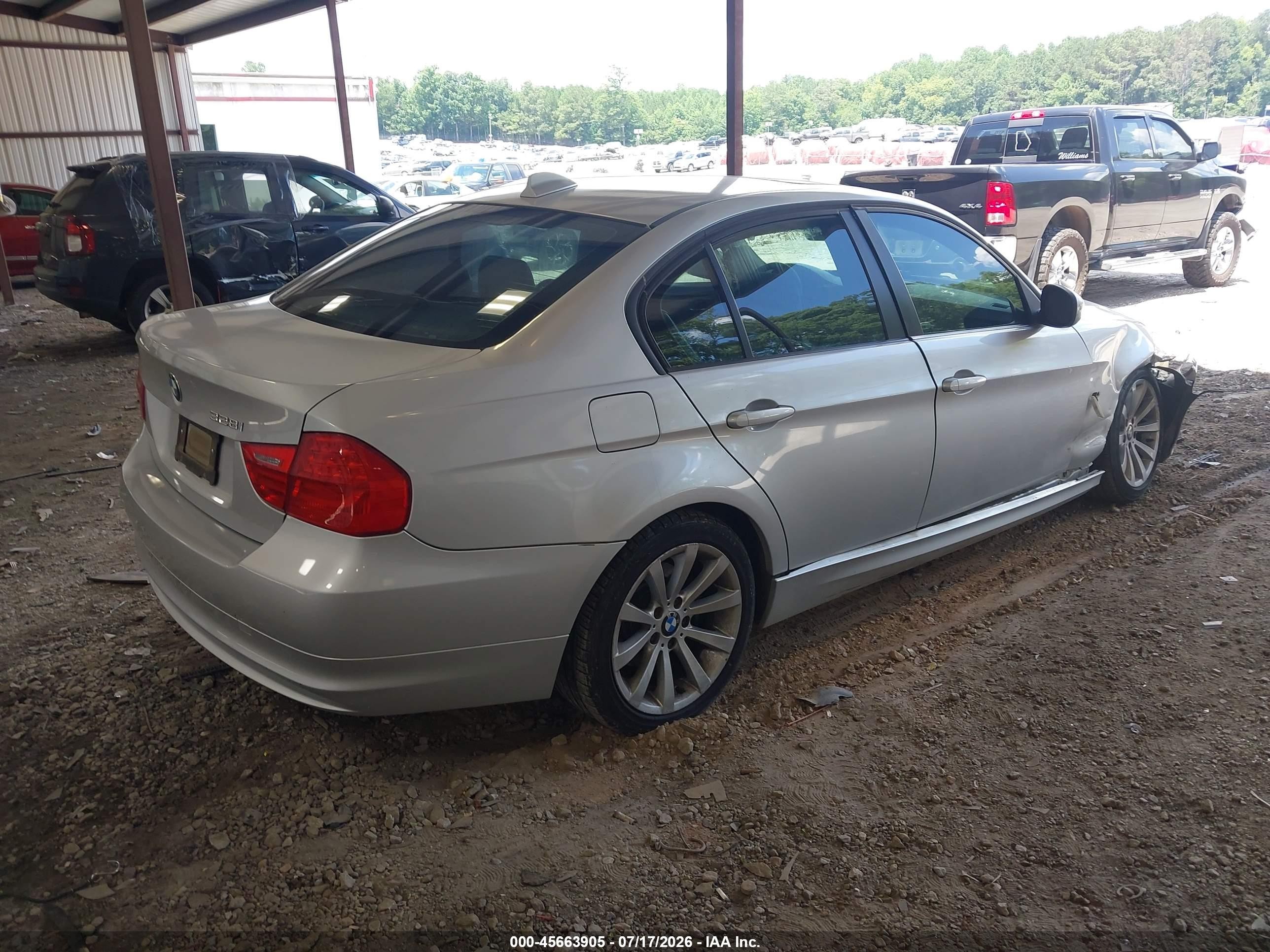 2011 Bmw 328i   Beige vin: WBAPH7G55BNM56533