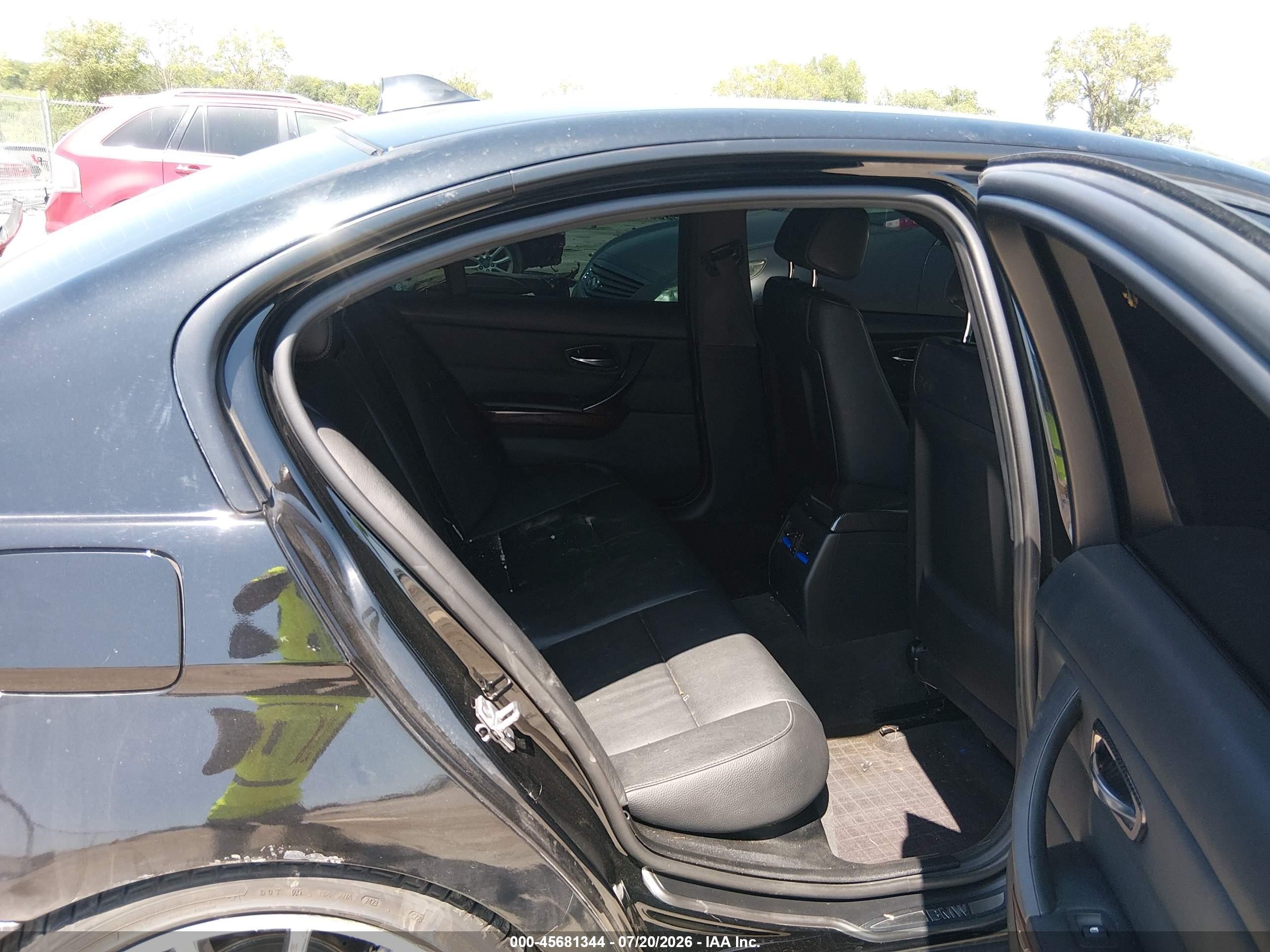 2011 Bmw 328i   Black vin: WBAPH7G55BNN06170