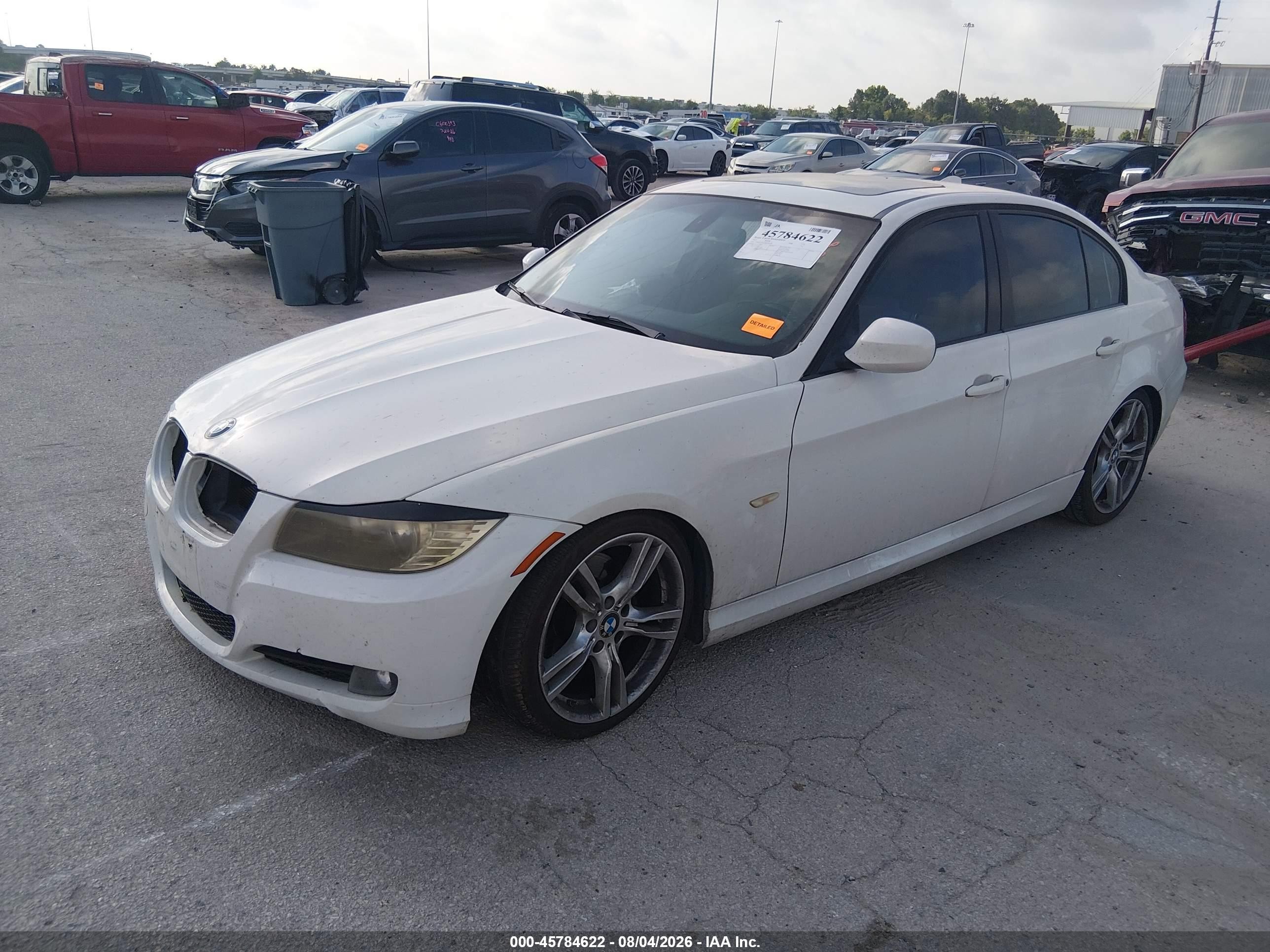 2011 Bmw 328i   White vin: WBAPH7G57BNN04209