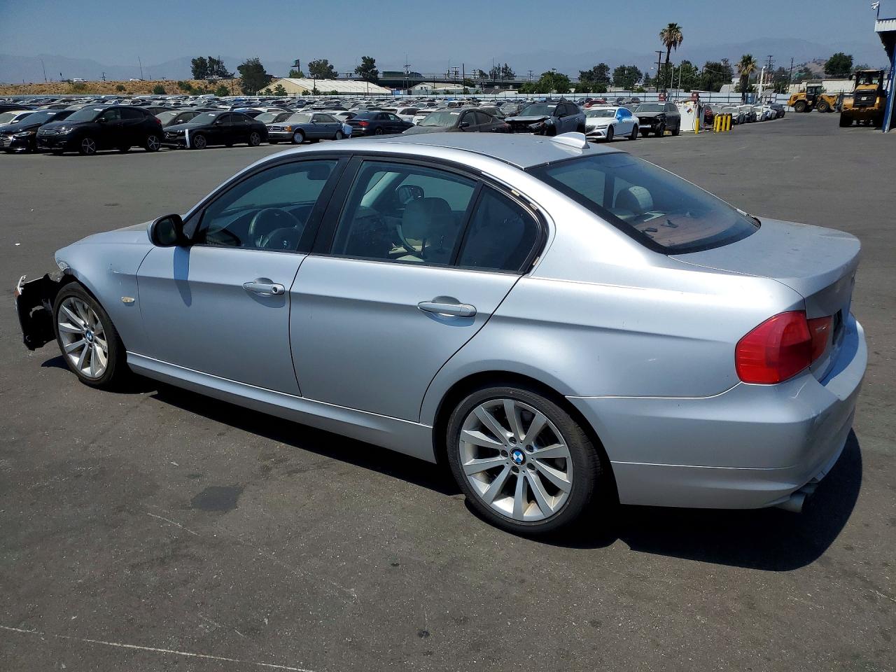 2011 Bmw 328 I Silver vin: WBAPH7G57BNN07868