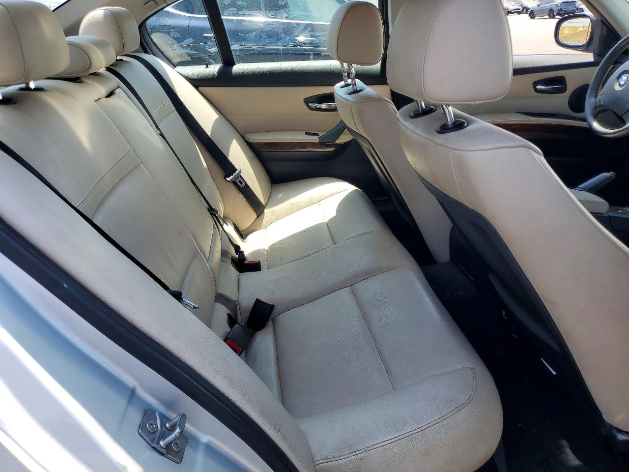 2011 Bmw 328 I Silver vin: WBAPH7G57BNN07868