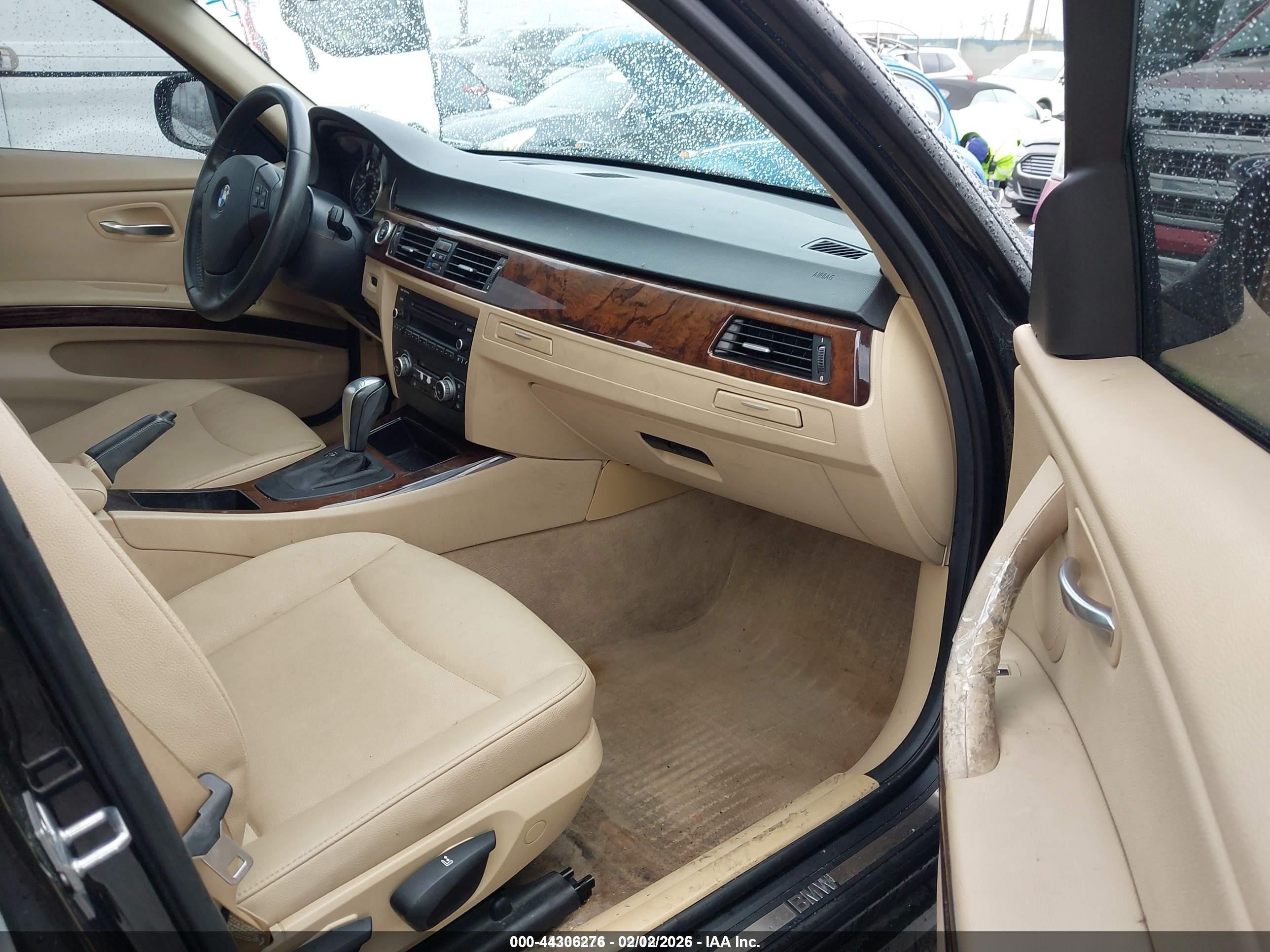 2011 Bmw 328i   Черный vin: WBAPH7G58BNM57871