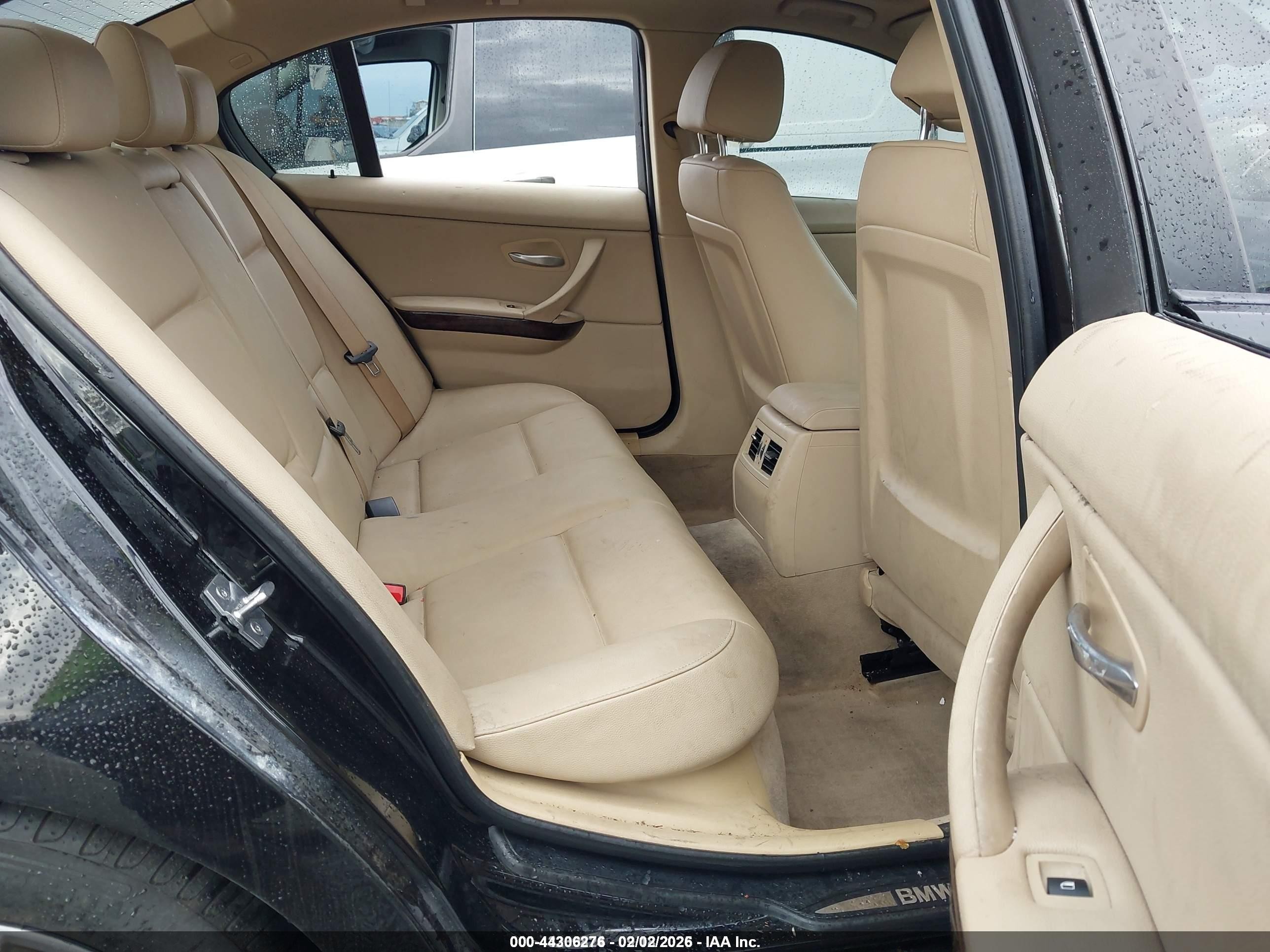 2011 Bmw 328i   Черный vin: WBAPH7G58BNM57871
