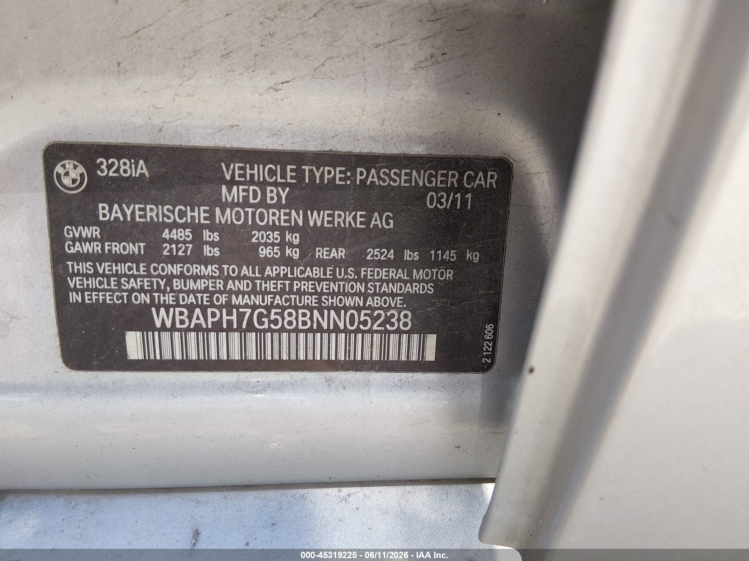 2011 Bmw 328i   Серый vin: WBAPH7G58BNN05238