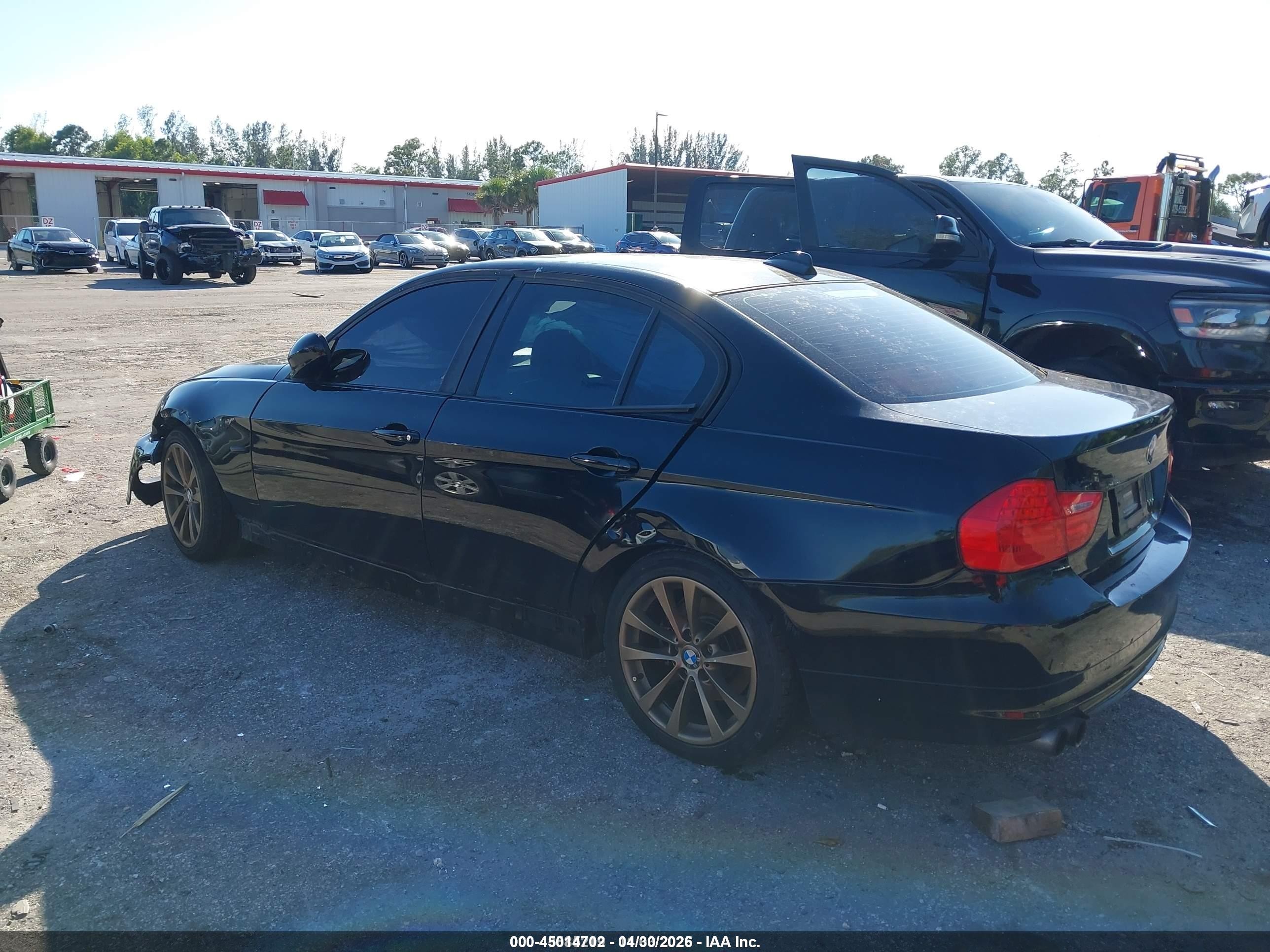 2010 Bmw 328i   Black vin: WBAPH7G59ANM51351