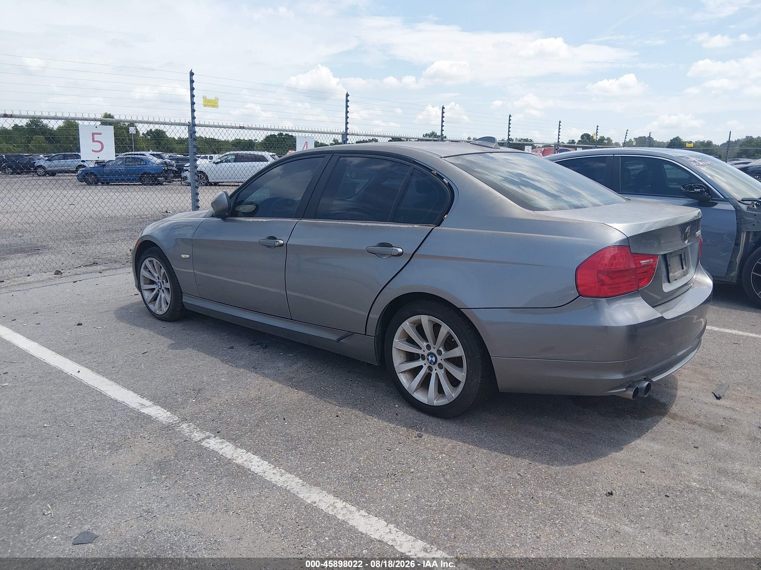 2011 Bmw 328i   Gray vin: WBAPH7G59BNM56048