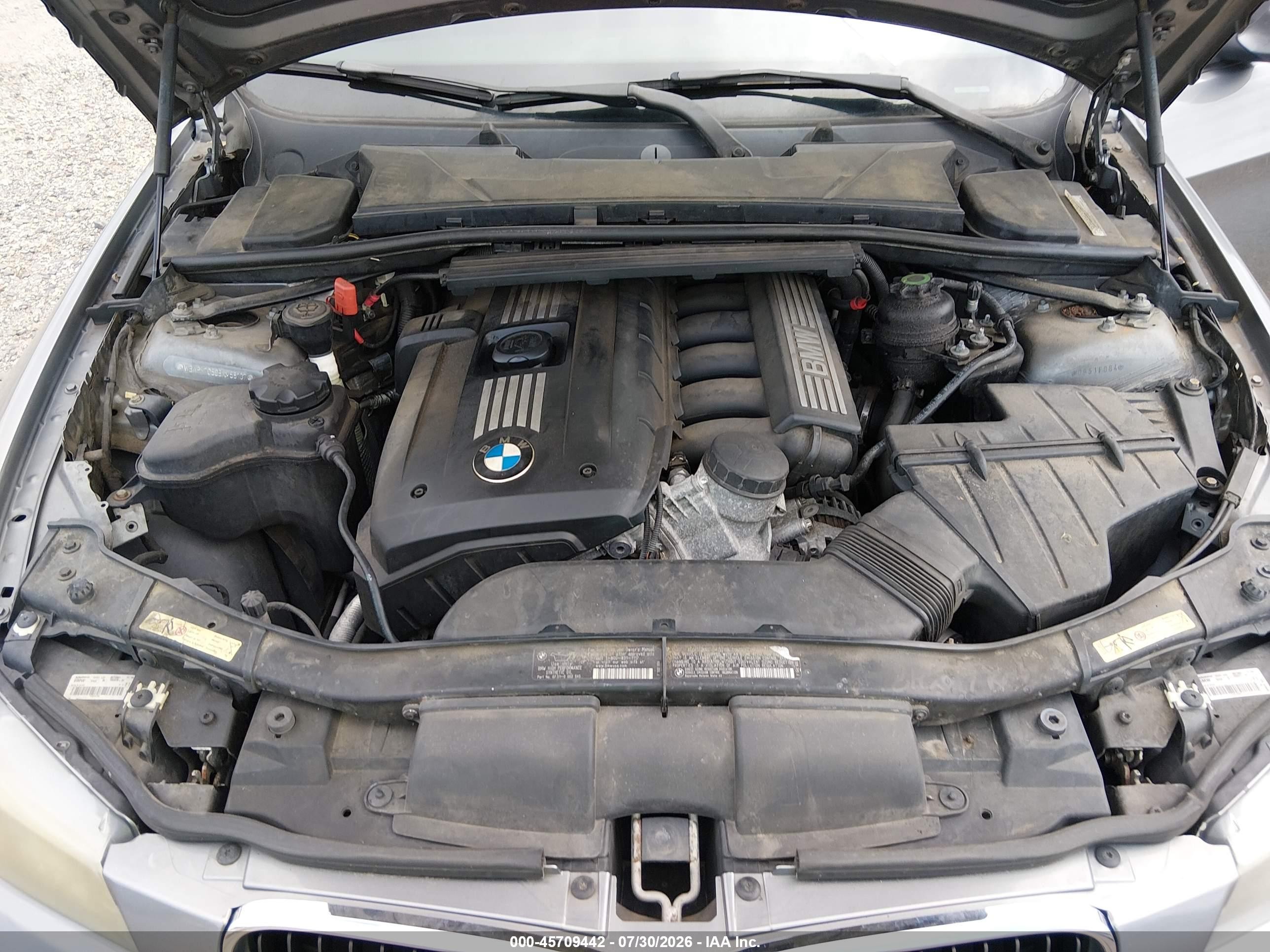 2011 Bmw 328i   Серебряный vin: WBAPH7G59BNM58107