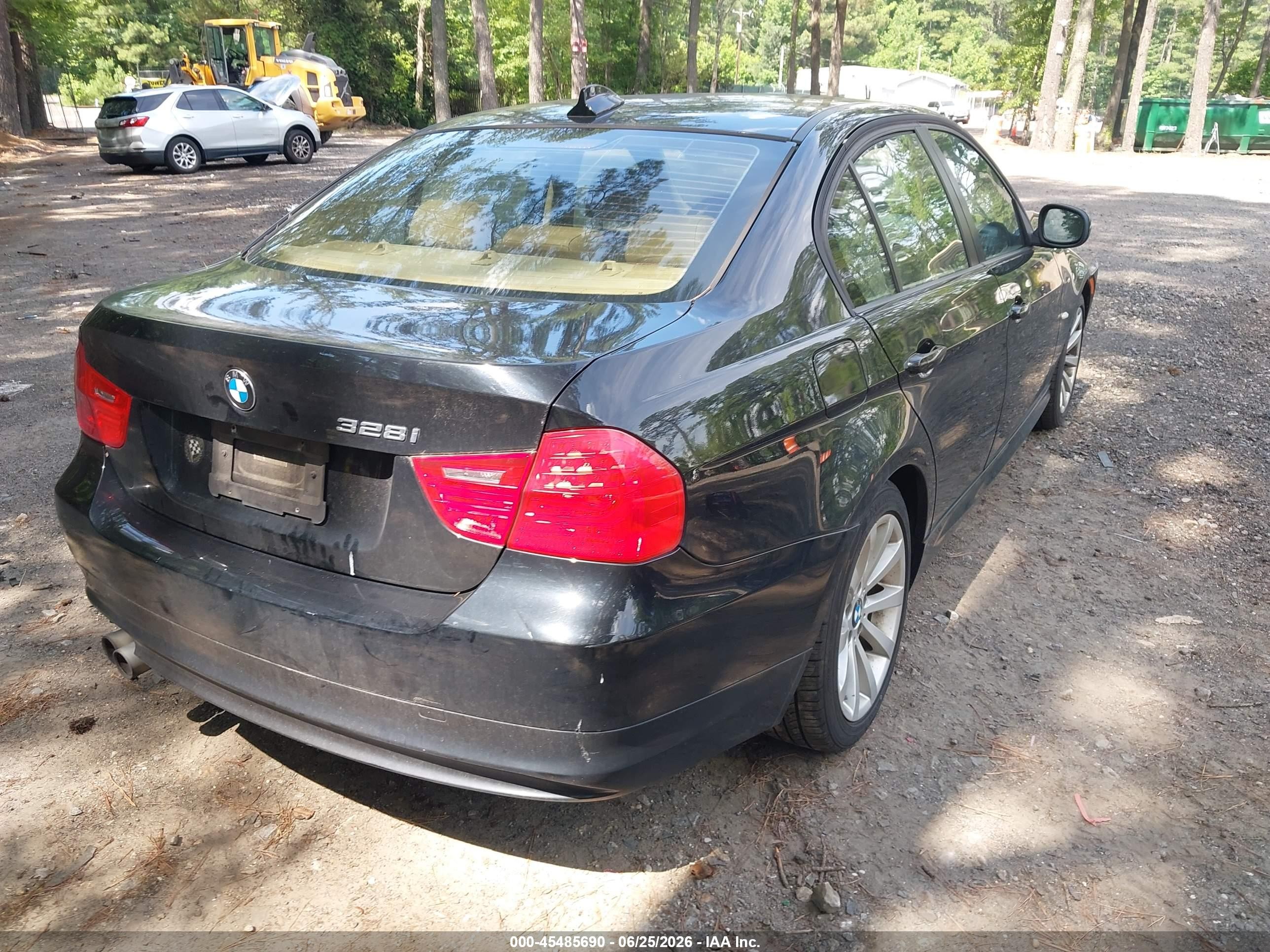 2011 Bmw 328i   Black vin: WBAPH7G5XBNM56396