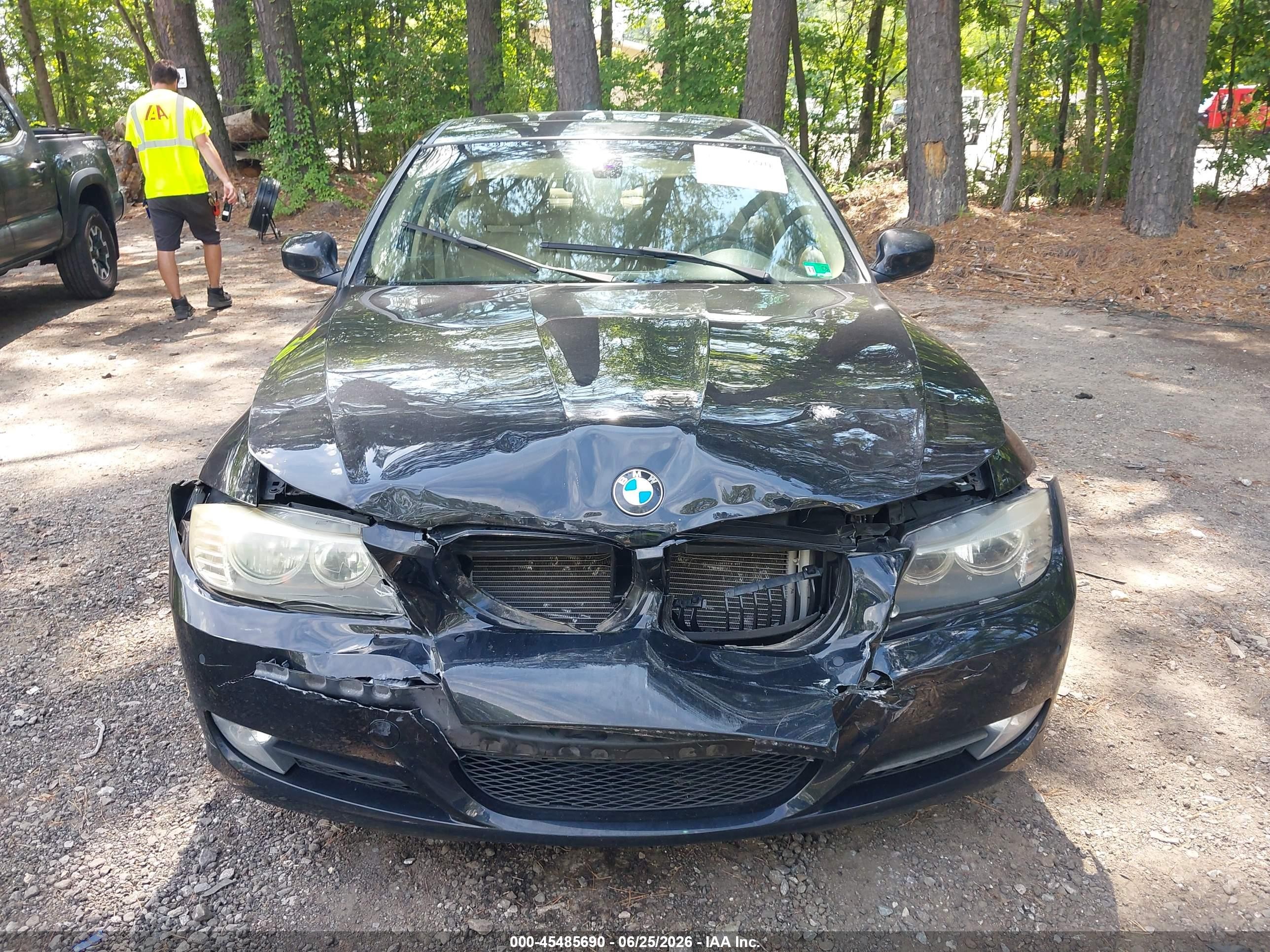 2011 Bmw 328i   Black vin: WBAPH7G5XBNM56396