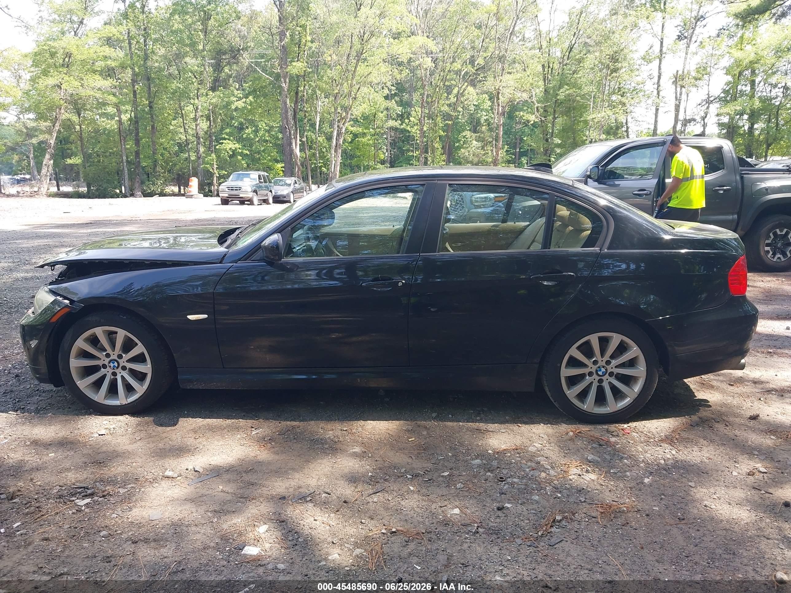 2011 Bmw 328i   Black vin: WBAPH7G5XBNM56396