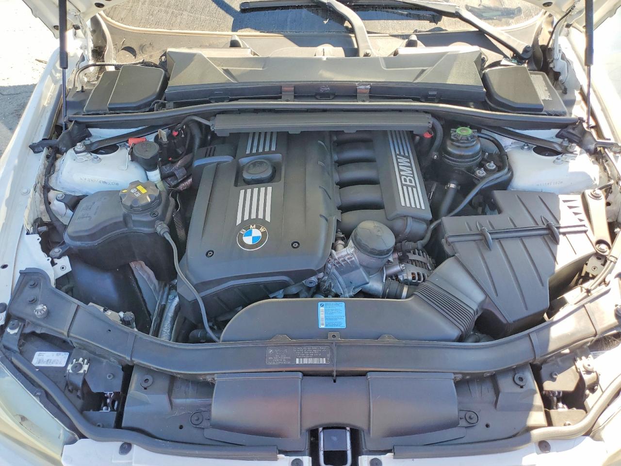 2011 Bmw 328 I Белый vin: WBAPH7G5XBNN03247