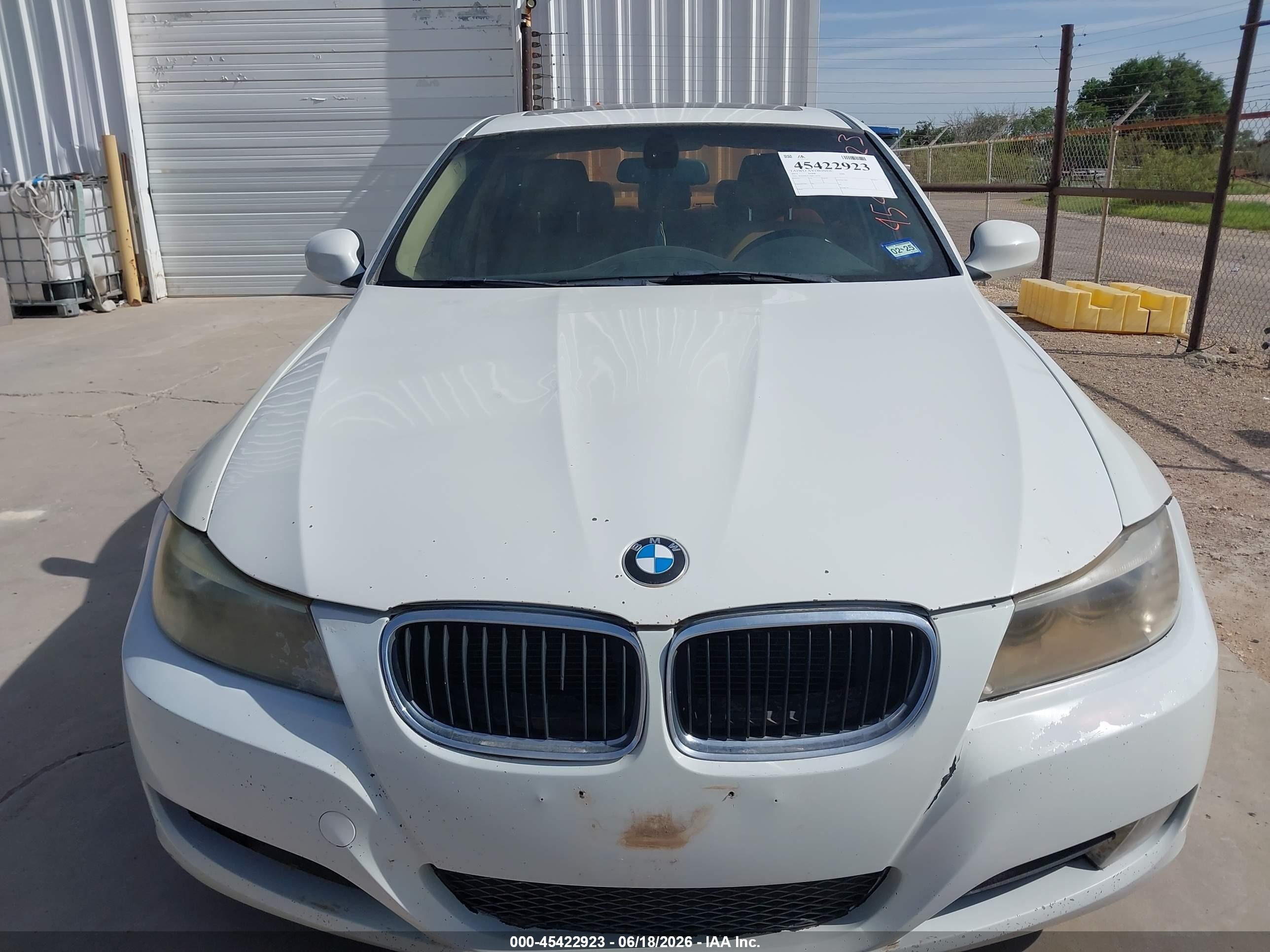 2011 Bmw 328i Xdrive White vin: WBAPK5C50BF126742
