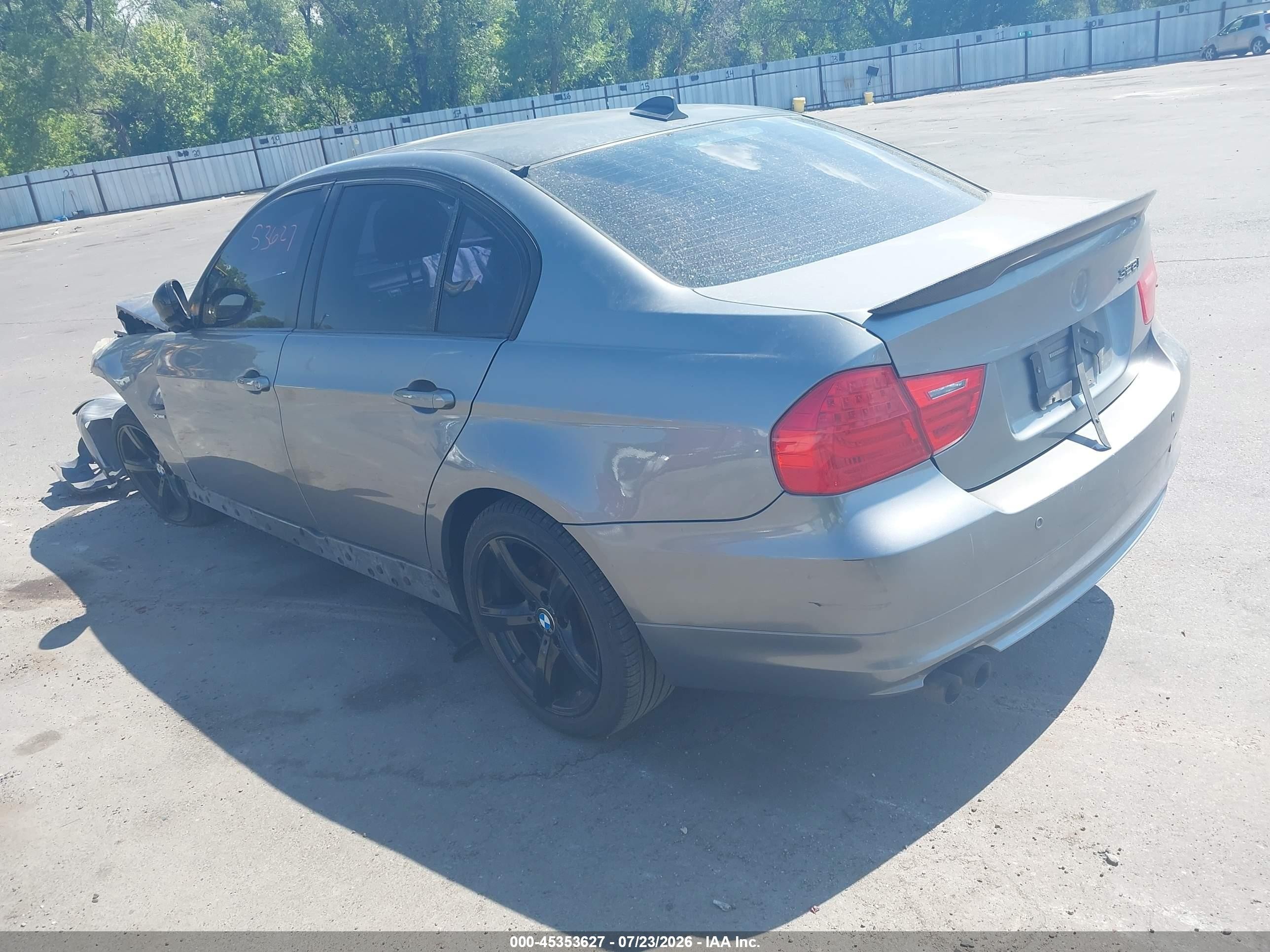 2011 Bmw 328i Xdrive Silver vin: WBAPK5C51BA662564